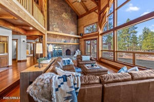 Flagstaff, Arizona, 86001, United States, 3 Bedrooms Bedrooms, ,4 BathroomsBathrooms,Residential,Active,2002669