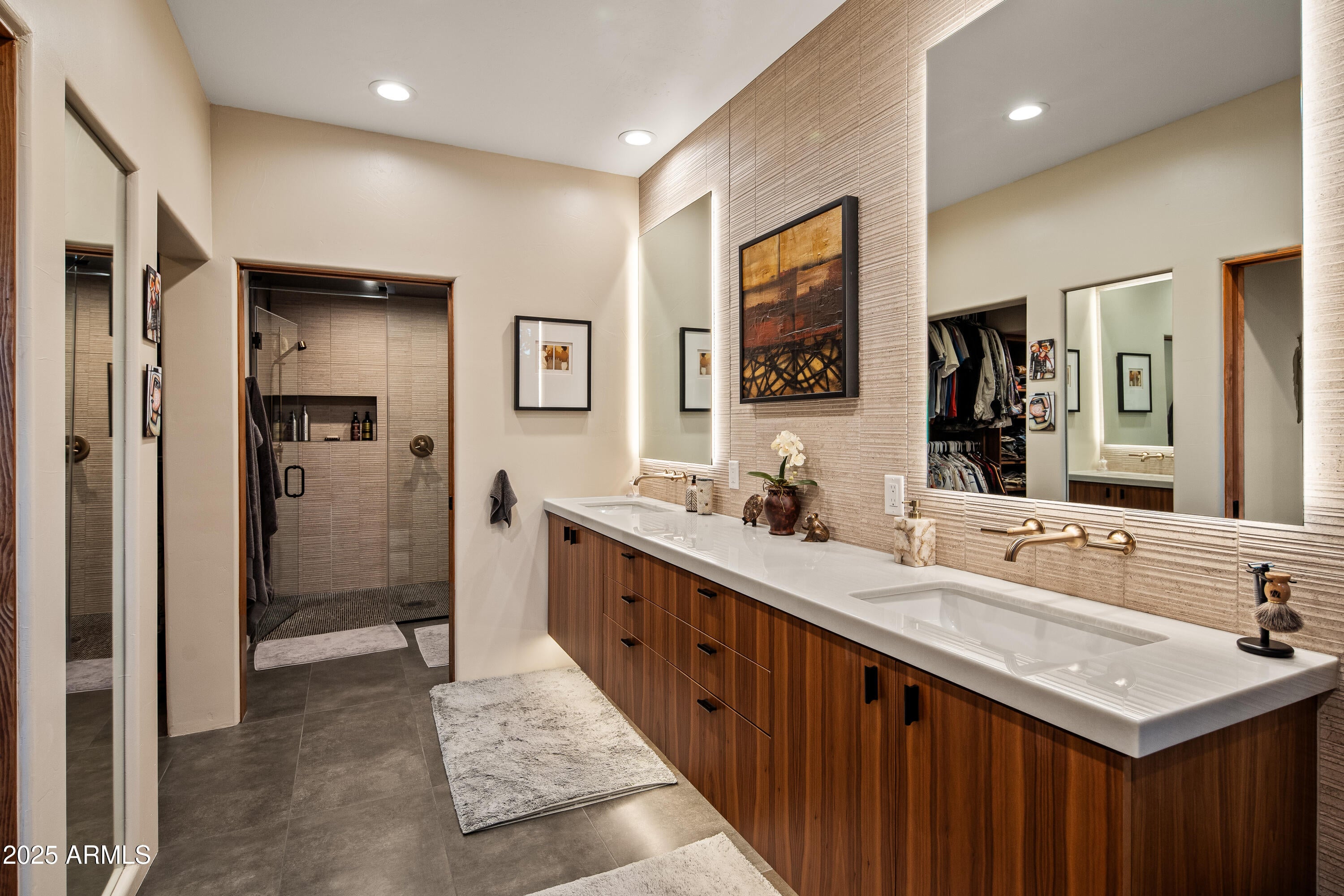 Sedona, Arizona, 86336, United States, 3 Bedrooms Bedrooms, ,4 BathroomsBathrooms,Residential,Active,1946525