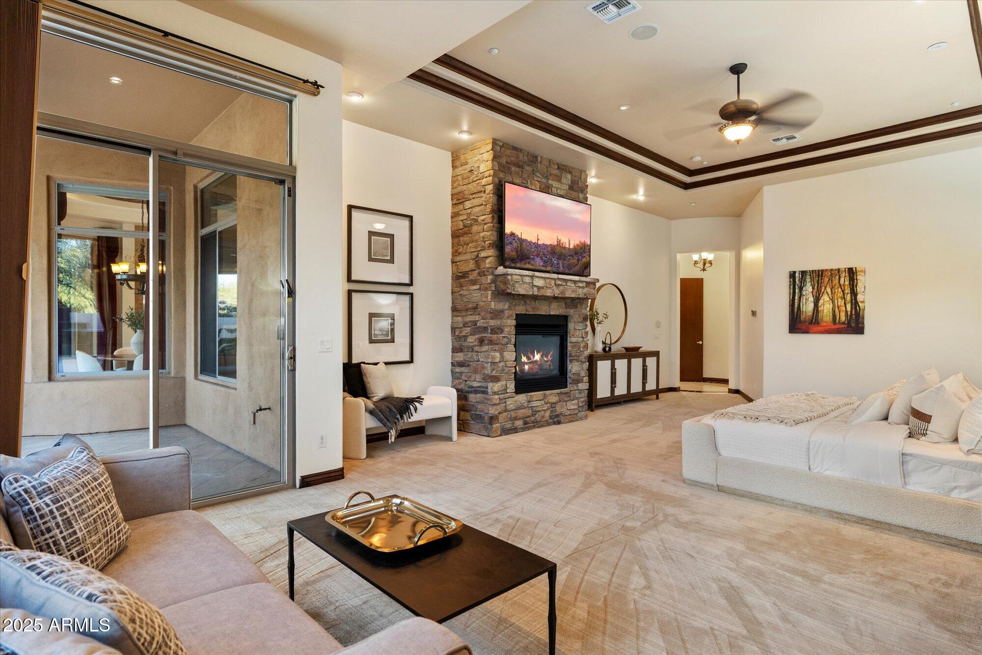 Phoenix, Arizona, 85050, United States, 4 Bedrooms Bedrooms, ,5 BathroomsBathrooms,Residential,Active,2001081