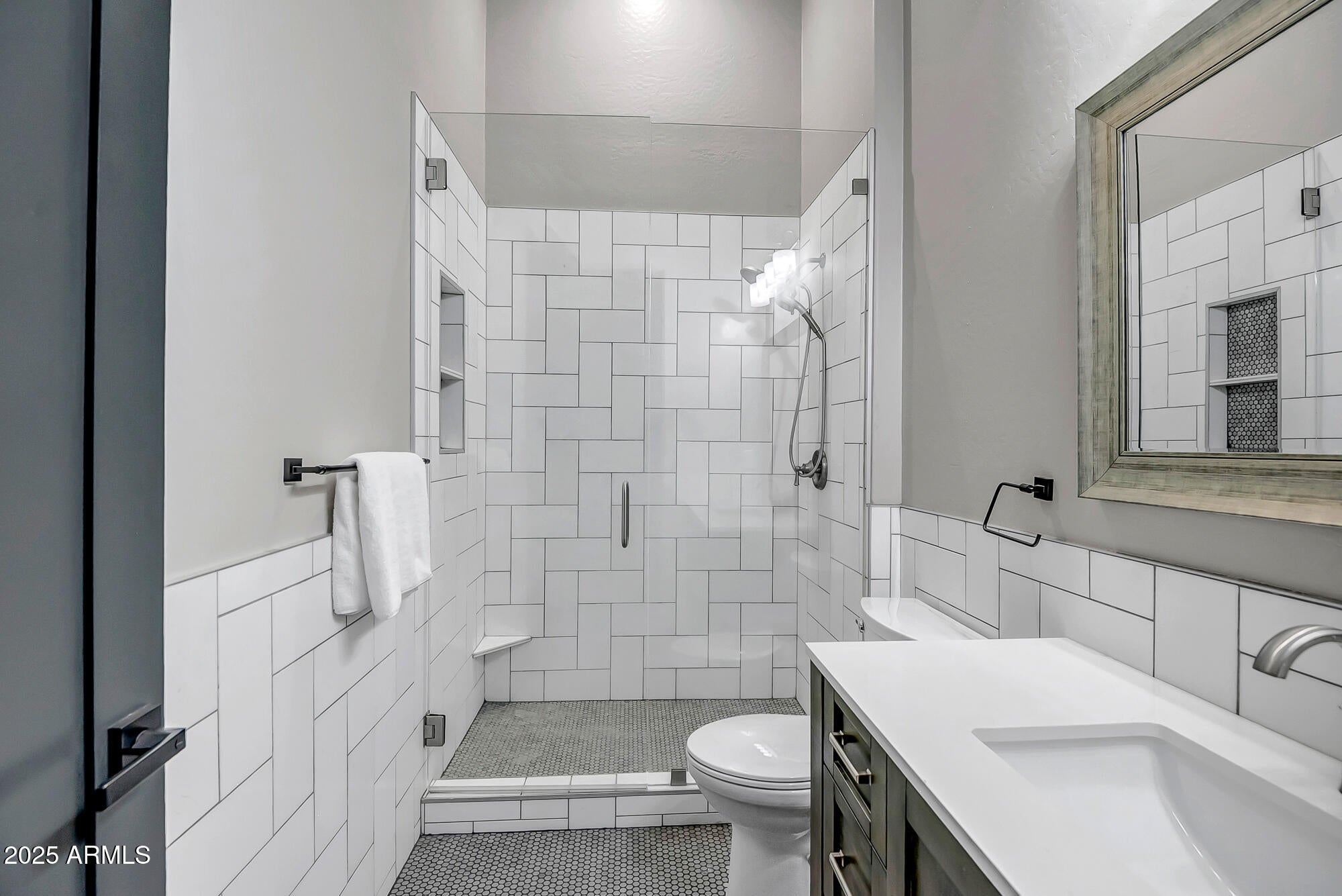 Anthem, Arizona, 85086, United States, 6 Bedrooms Bedrooms, ,5 BathroomsBathrooms,Residential,Active,1945242