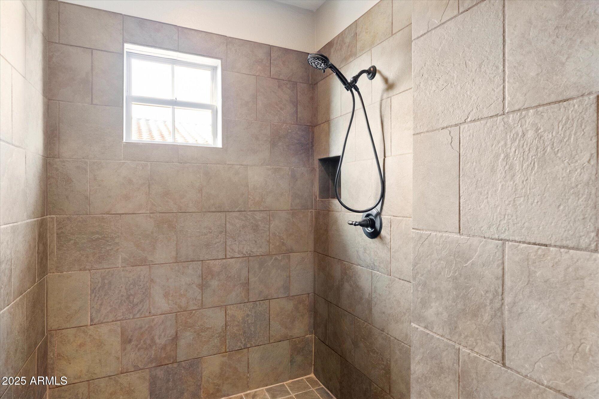 Phoenix, Arizona, 85050, United States, 4 Bedrooms Bedrooms, ,4 BathroomsBathrooms,Residential,Active,1999268