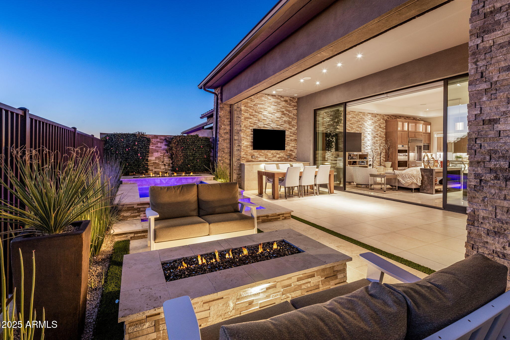 Scottsdale, Arizona, 85255, United States, 2 Bedrooms Bedrooms, ,3 BathroomsBathrooms,Residential,Active,1952594