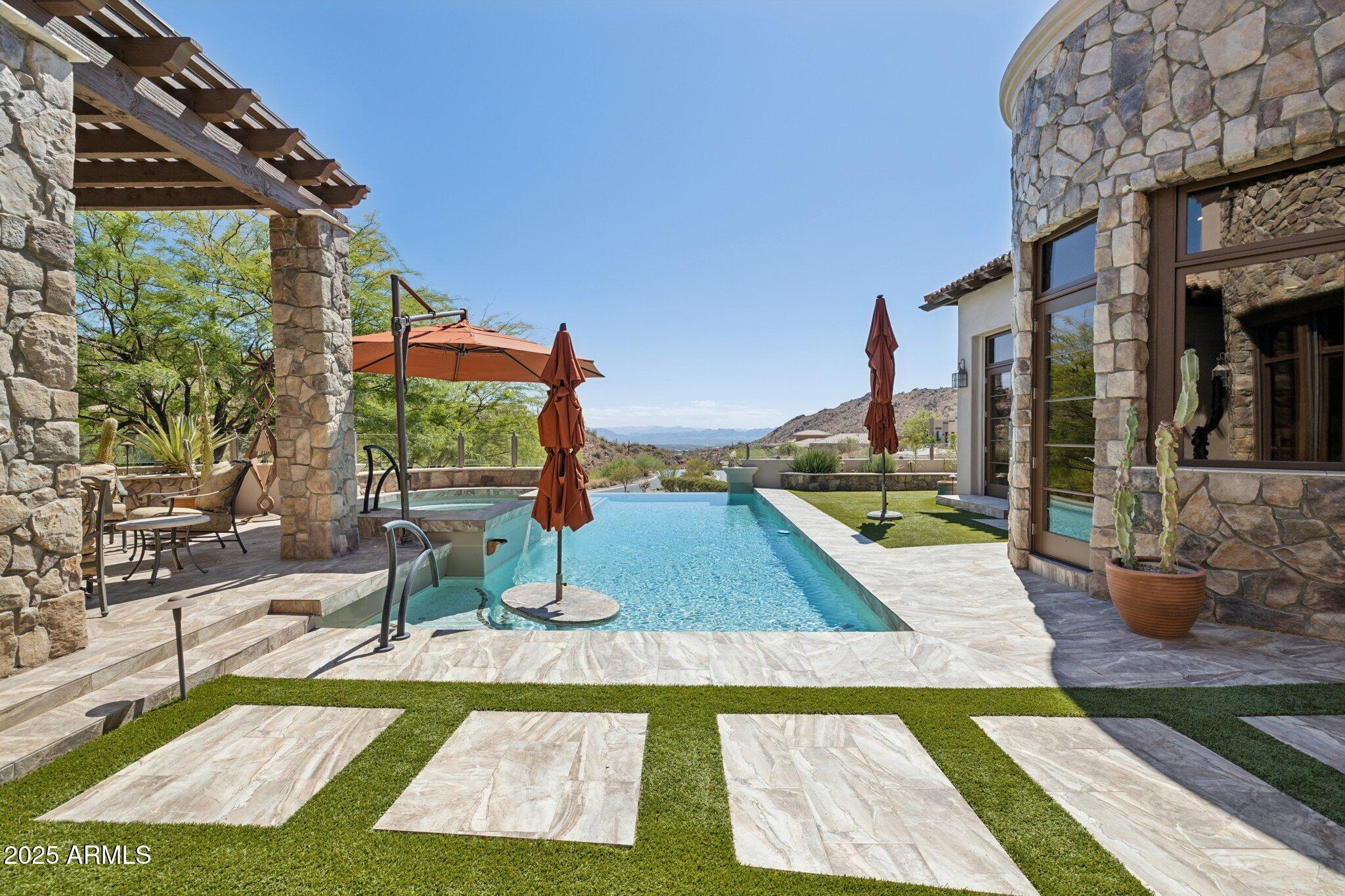 Fountain Hills, Arizona, 85268, United States, 3 Bedrooms Bedrooms, ,5 BathroomsBathrooms,Residential,Active,1964294