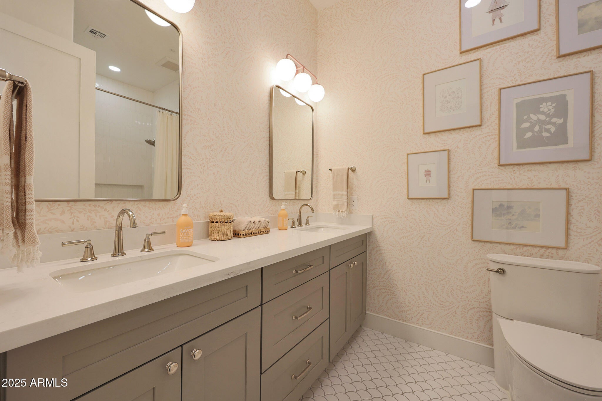 Scottsdale, Arizona, 85255, United States, 4 Bedrooms Bedrooms, ,3 BathroomsBathrooms,Residential,Active,1922308