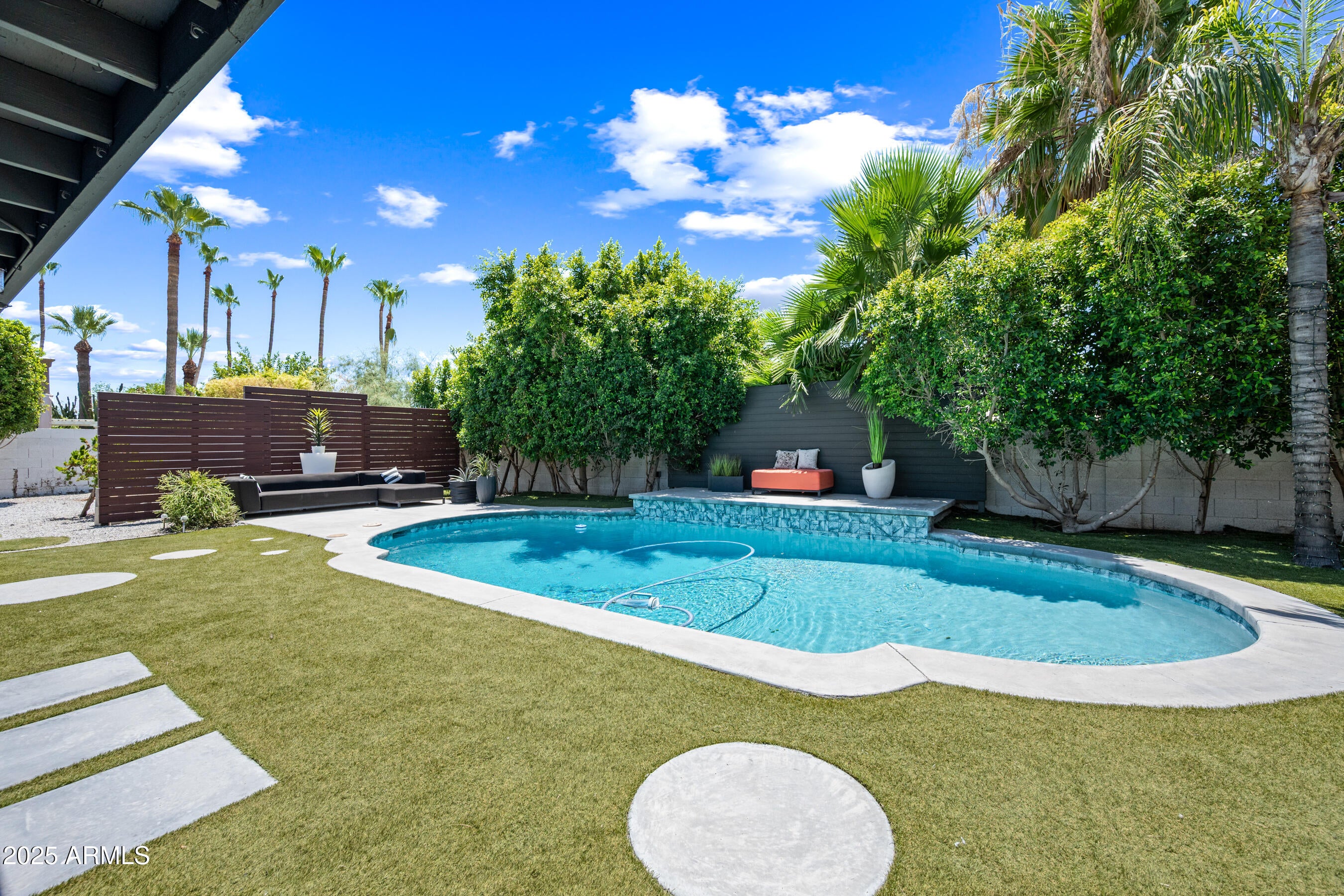 Scottsdale, Arizona, 85254, United States, 4 Bedrooms Bedrooms, ,2 BathroomsBathrooms,Residential,Active,1894530