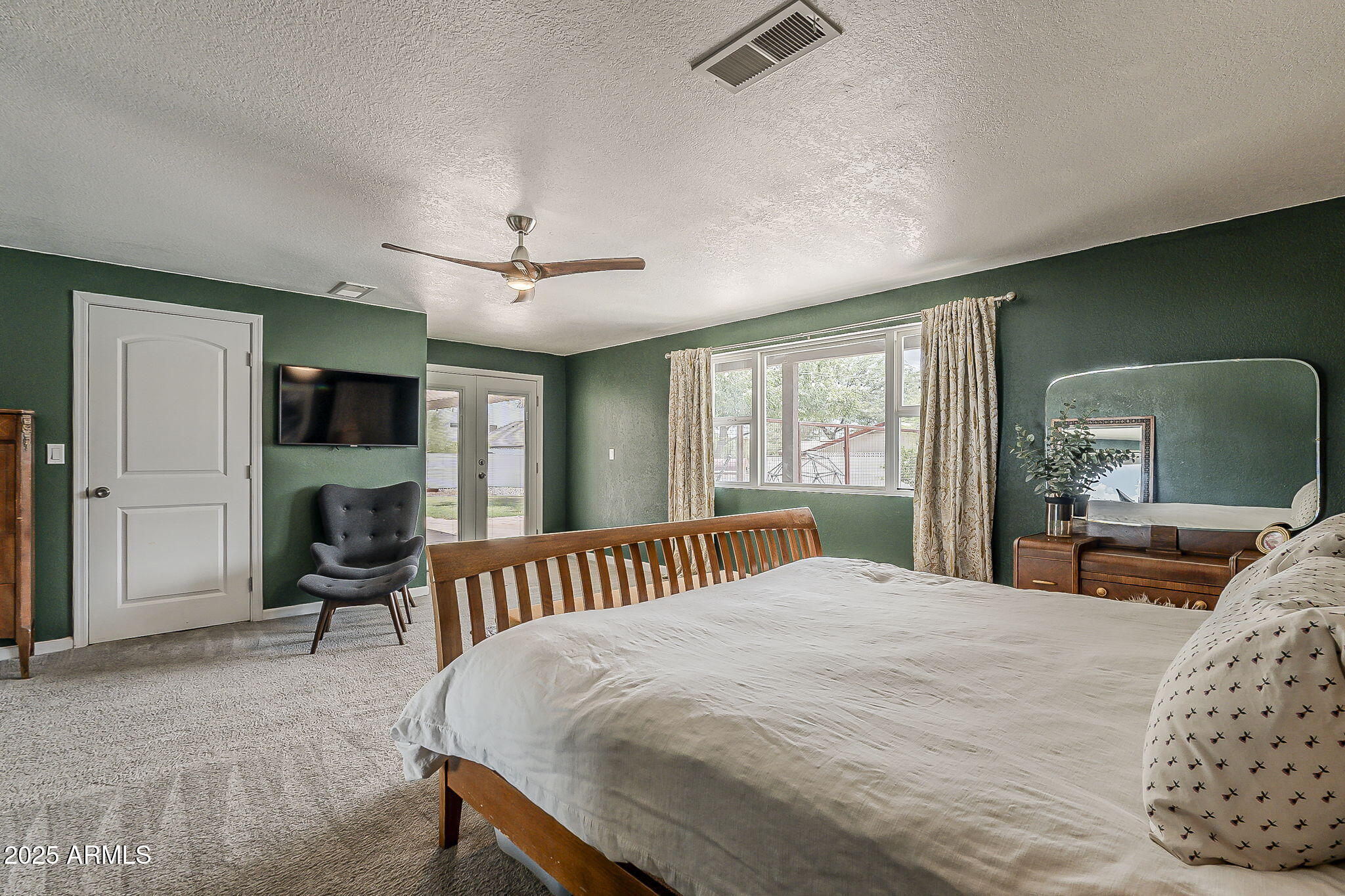 Phoenix, Arizona, 85020, United States, 4 Bedrooms Bedrooms, ,4 BathroomsBathrooms,Residential,Active,1946320