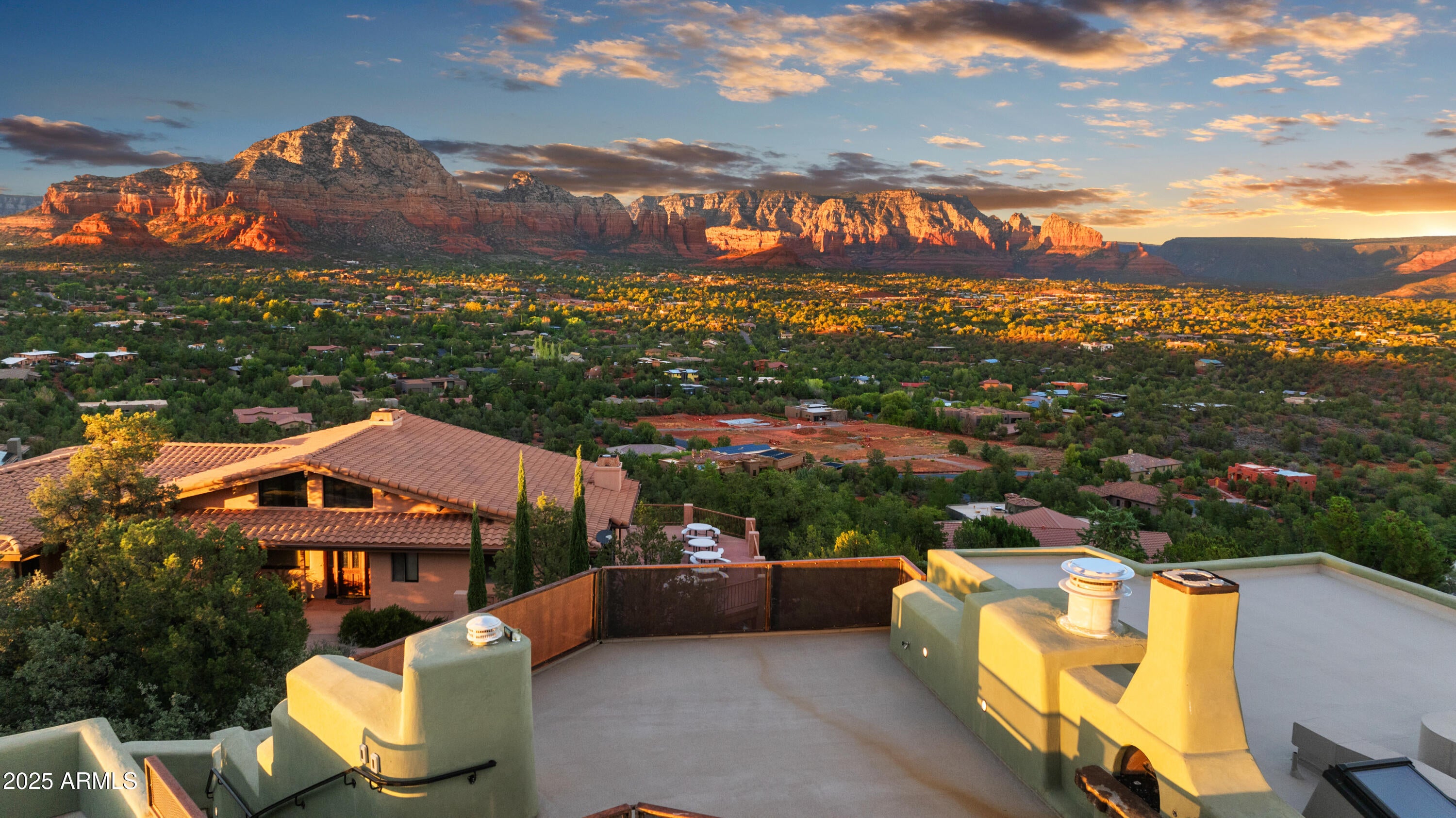 Sedona, Arizona, 86336, United States, 3 Bedrooms Bedrooms, ,6 BathroomsBathrooms,Residential,Active,1944279