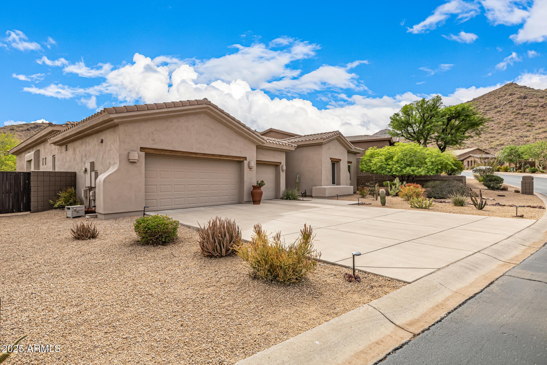 Scottsdale, Arizona, 85259, United States, 5 Bedrooms Bedrooms, ,3 BathroomsBathrooms,Residential,Active,2015439