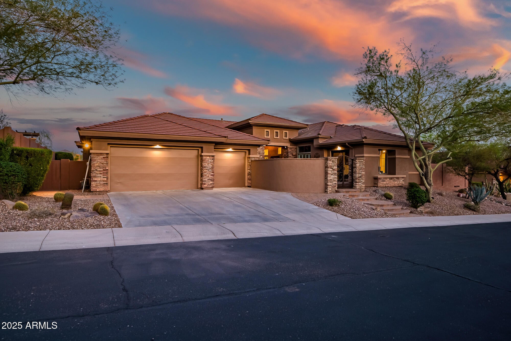 Anthem, Arizona, 85086, United States, 6 Bedrooms Bedrooms, ,5 BathroomsBathrooms,Residential,Active,1945242