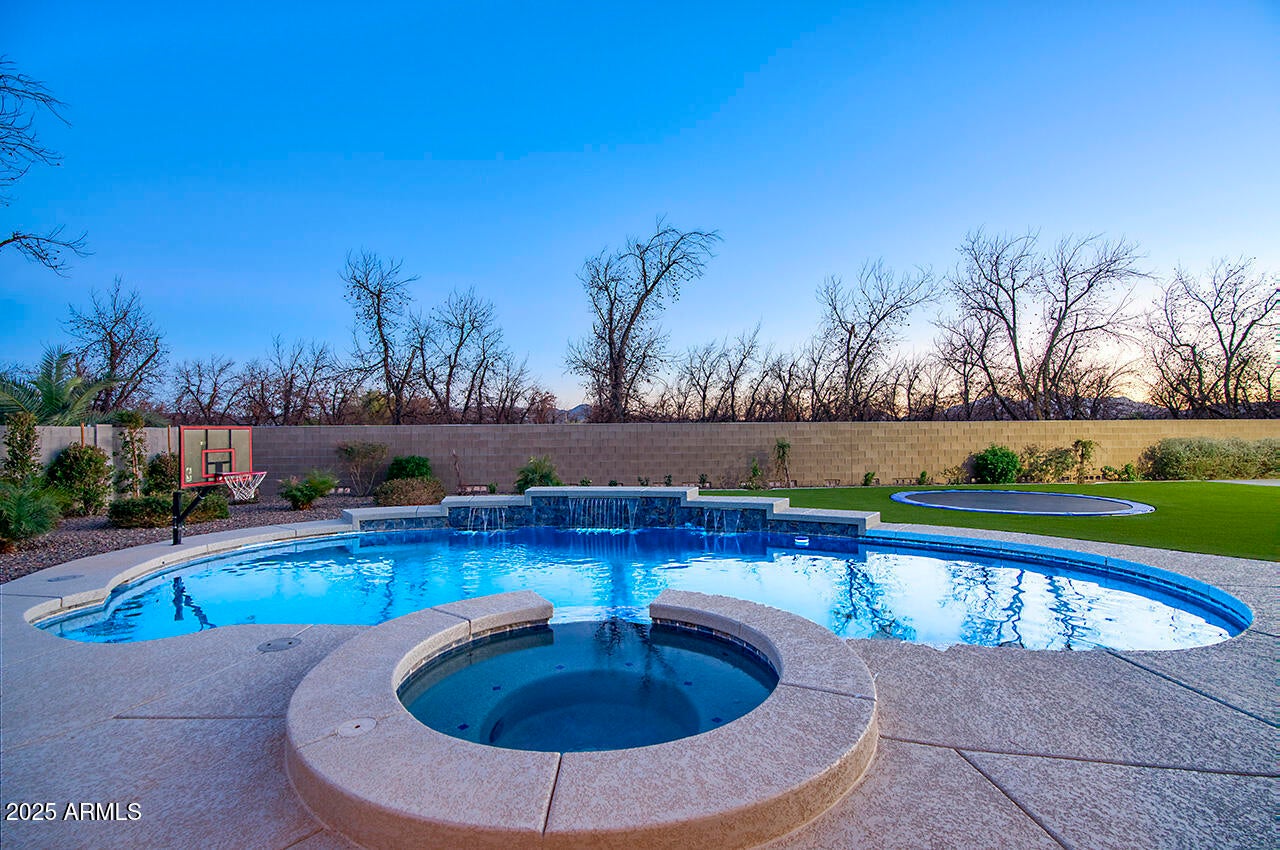 Queen Creek, Arizona, 85142, United States, 7 Bedrooms Bedrooms, ,6 BathroomsBathrooms,Residential,Active,1994951