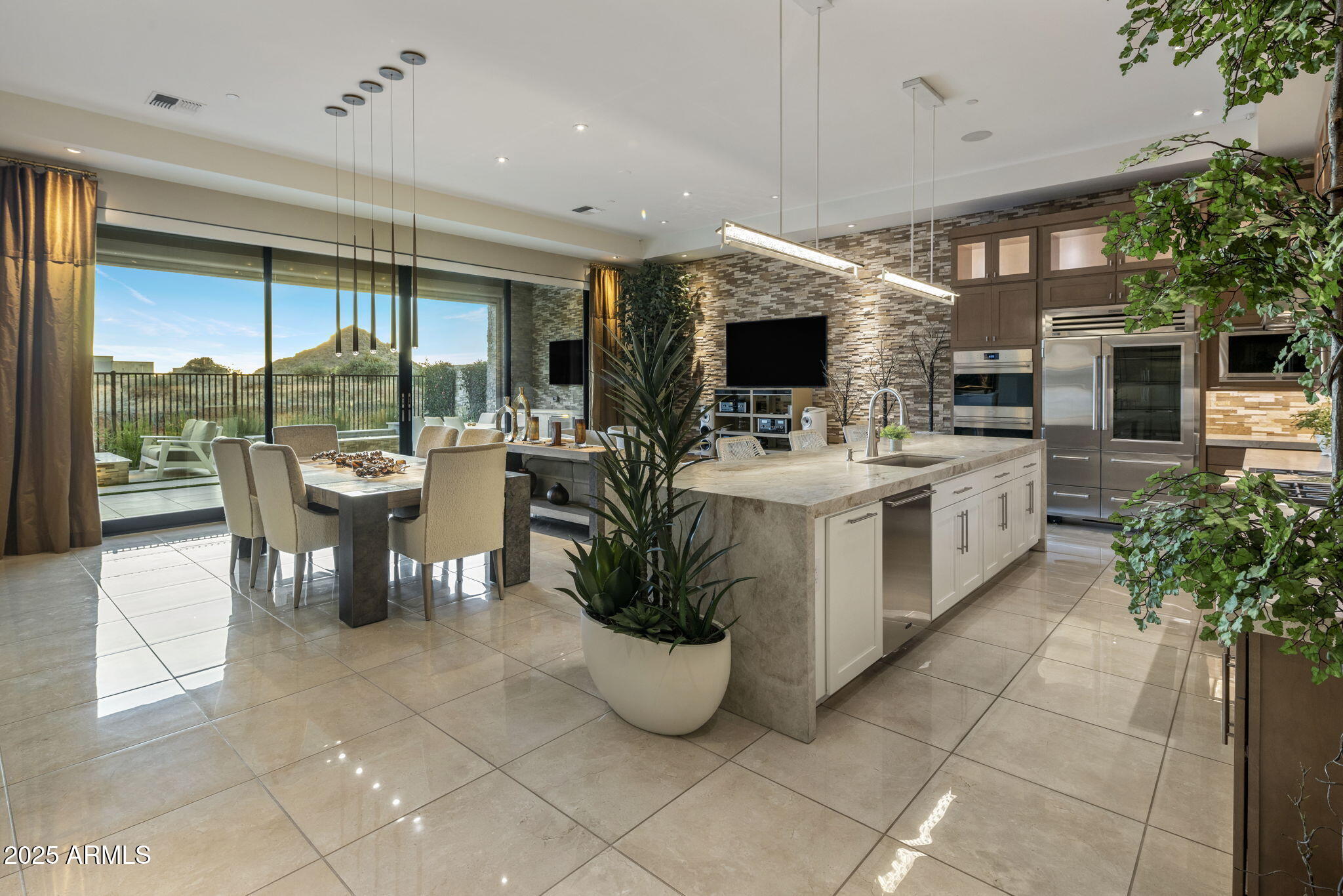 Scottsdale, Arizona, 85255, United States, 2 Bedrooms Bedrooms, ,3 BathroomsBathrooms,Residential,Active,1952594