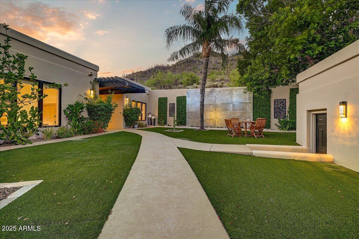 Carefree, Arizona, 85377, United States, 4 Bedrooms Bedrooms, ,5 BathroomsBathrooms,Residential,Active,1862909