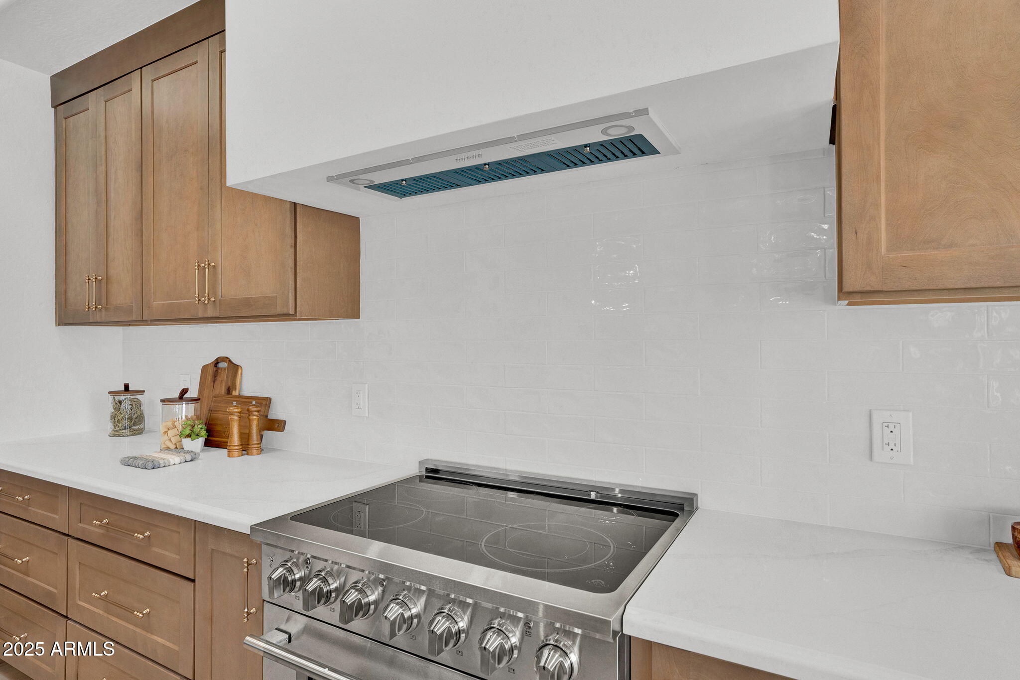 Gilbert, Arizona, 85298, United States, 5 Bedrooms Bedrooms, ,3 BathroomsBathrooms,Residential,Pending,2006857