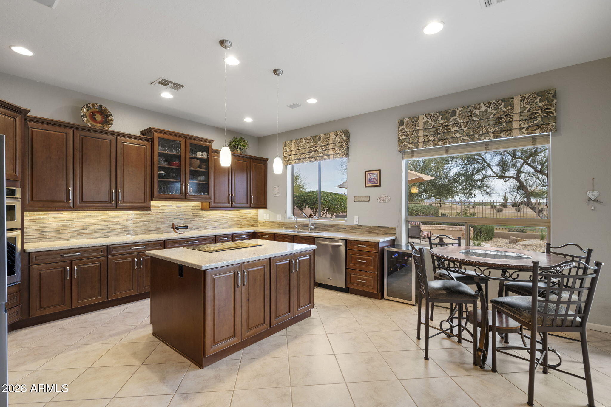 Phoenix, Arizona, 85054, United States, 3 Bedrooms Bedrooms, ,2 BathroomsBathrooms,Residential,Active,2013936