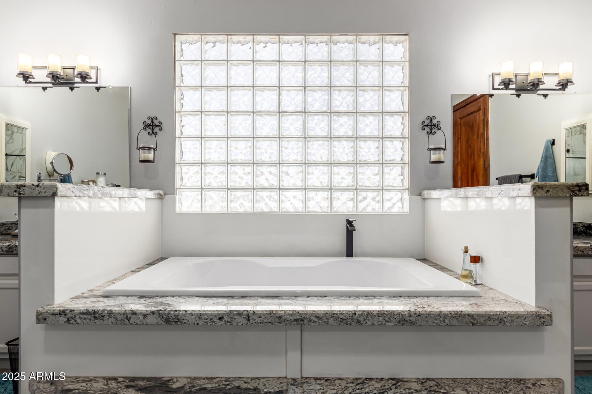 Buckeye, Arizona, 85326, United States, 4 Bedrooms Bedrooms, ,3 BathroomsBathrooms,Residential,Active,1986906