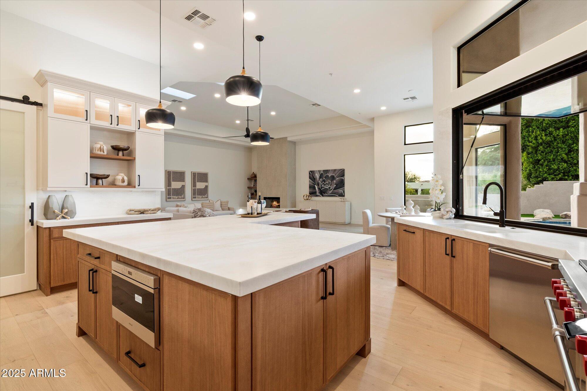 Scottsdale, Arizona, 85259, United States, 5 Bedrooms Bedrooms, ,5 BathroomsBathrooms,Residential,Active,1945499