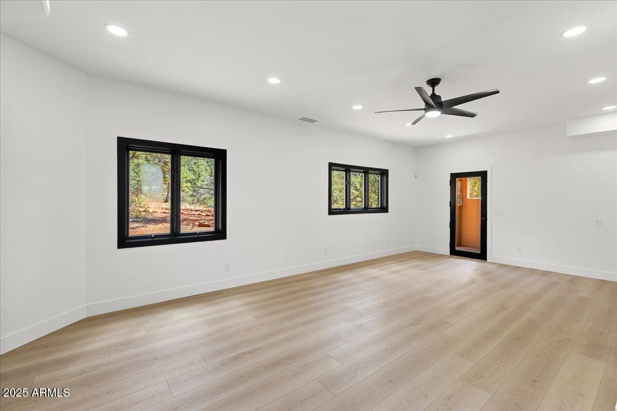 Sedona, Arizona, 86351, United States, 5 Bedrooms Bedrooms, ,6 BathroomsBathrooms,Residential,Active,1944107