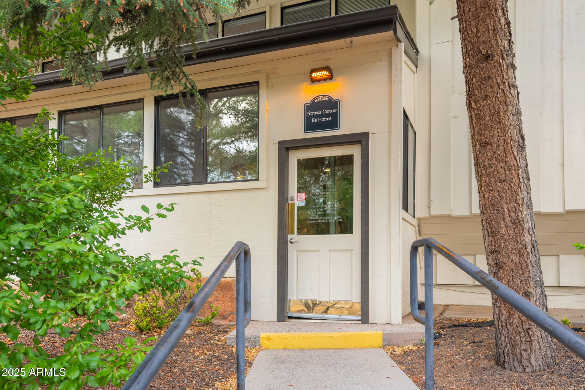 Flagstaff, Arizona, 86004, United States, 5 Bedrooms Bedrooms, ,4 BathroomsBathrooms,Residential,Active,1894165