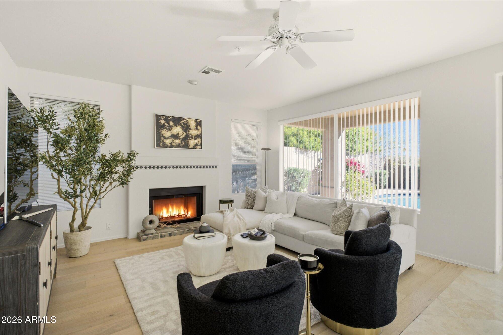 Scottsdale, Arizona, 85255, United States, 5 Bedrooms Bedrooms, ,3 BathroomsBathrooms,Residential,Contingent,2028545