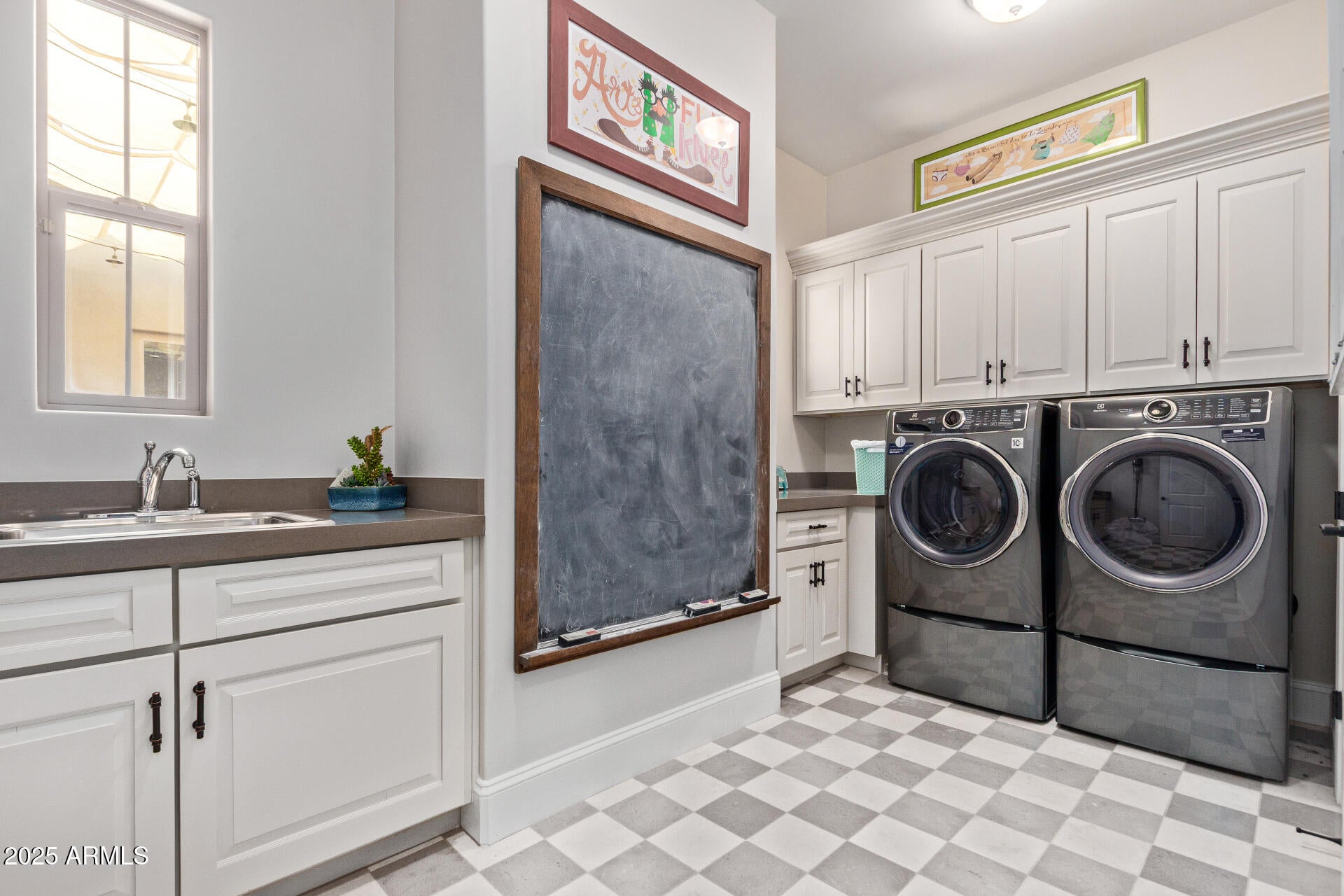 Scottsdale, Arizona, 85255, United States, 4 Bedrooms Bedrooms, ,5 BathroomsBathrooms,Residential,Active,2003543