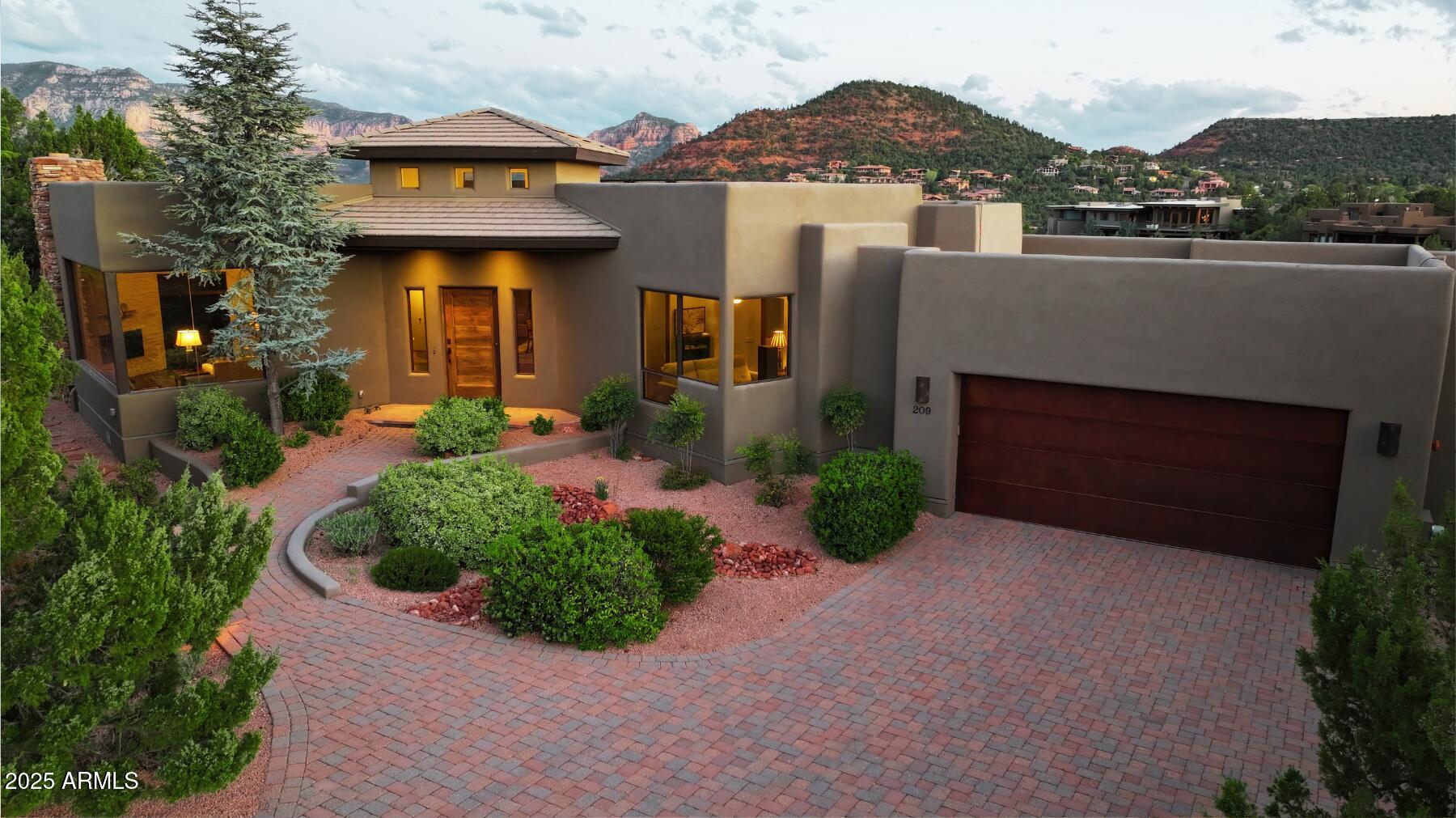 Sedona, Arizona, 86336, United States, 3 Bedrooms Bedrooms, ,4 BathroomsBathrooms,Residential,Active,1971787
