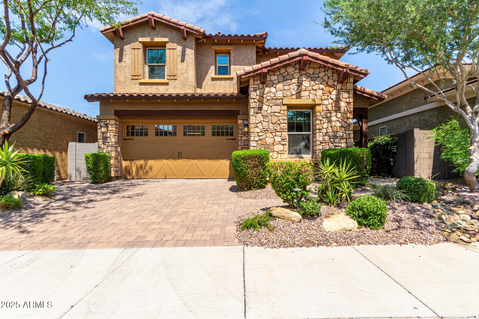 Phoenix, Arizona, 85050, United States, 4 Bedrooms Bedrooms, ,3 BathroomsBathrooms,Residential,Active,1929434