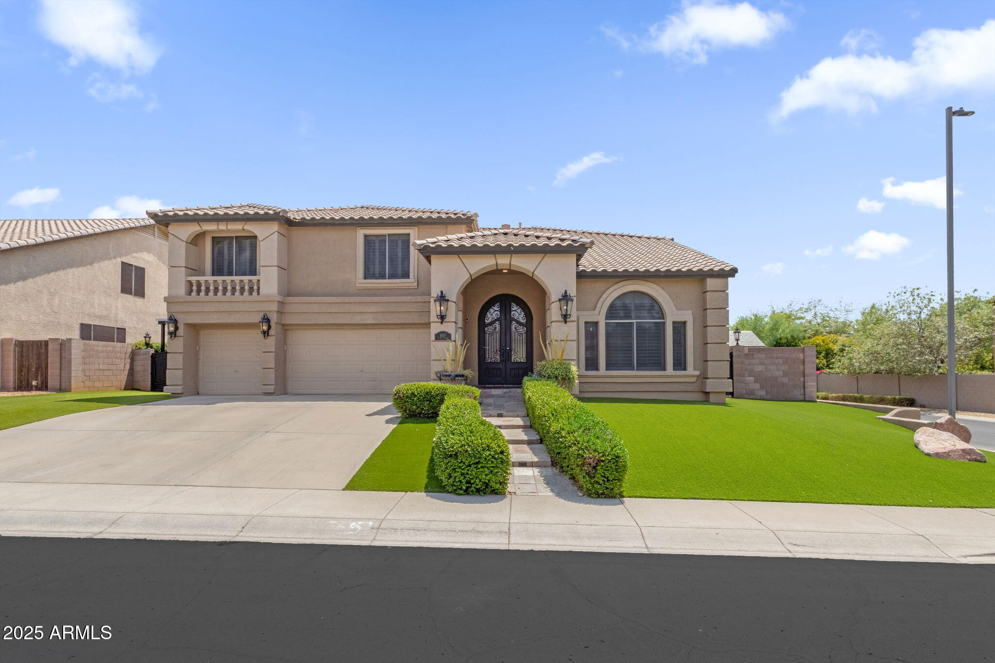 Cave Creek, Arizona, 85331, United States, 5 Bedrooms Bedrooms, ,4 BathroomsBathrooms,Residential,Active,1914836