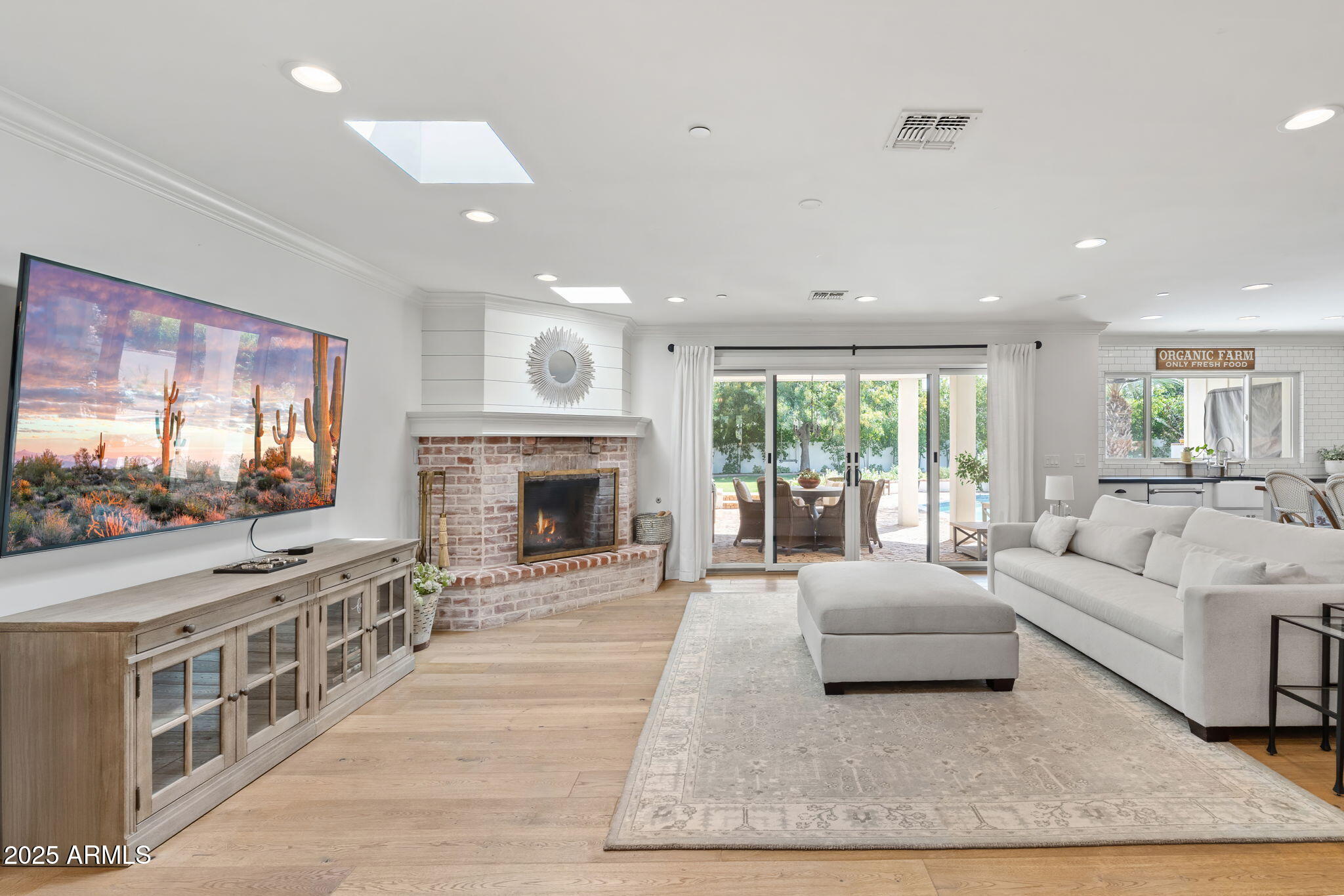 Scottsdale, Arizona, 85258, United States, 5 Bedrooms Bedrooms, ,4 BathroomsBathrooms,Residential,Active,1964508