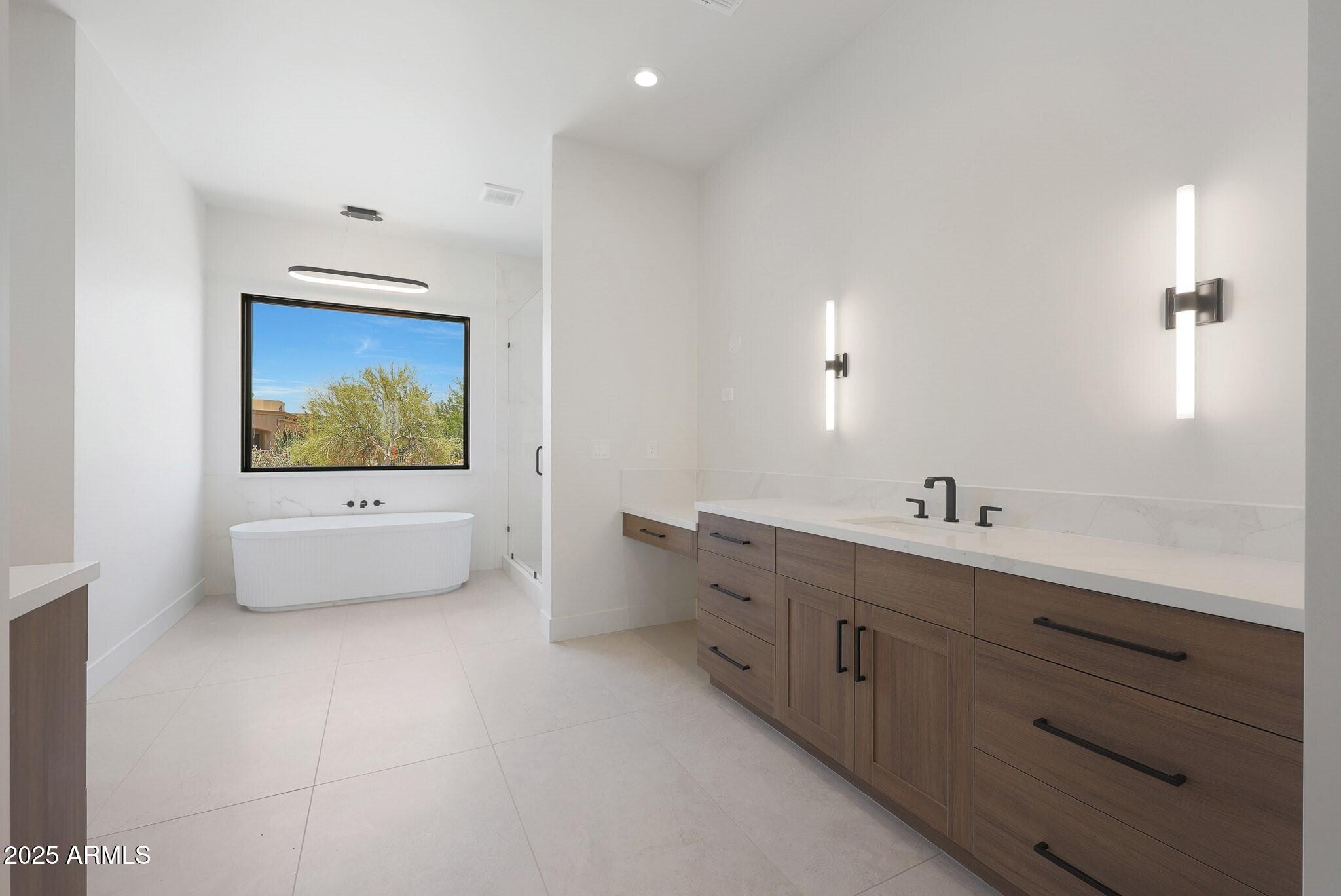 Scottsdale, Arizona, 85262, United States, 4 Bedrooms Bedrooms, ,4 BathroomsBathrooms,Residential,Active,1922679