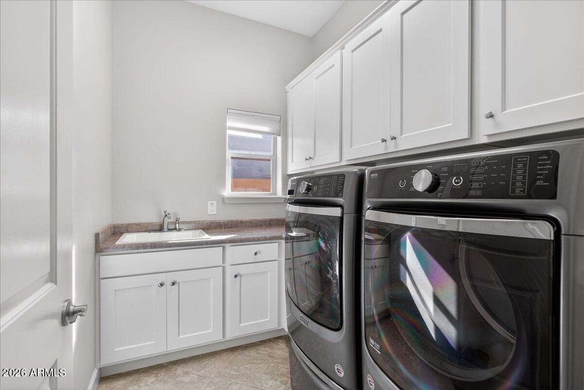 Goodyear, Arizona, 85338, United States, 5 Bedrooms Bedrooms, ,4 BathroomsBathrooms,Residential,Active,2030981