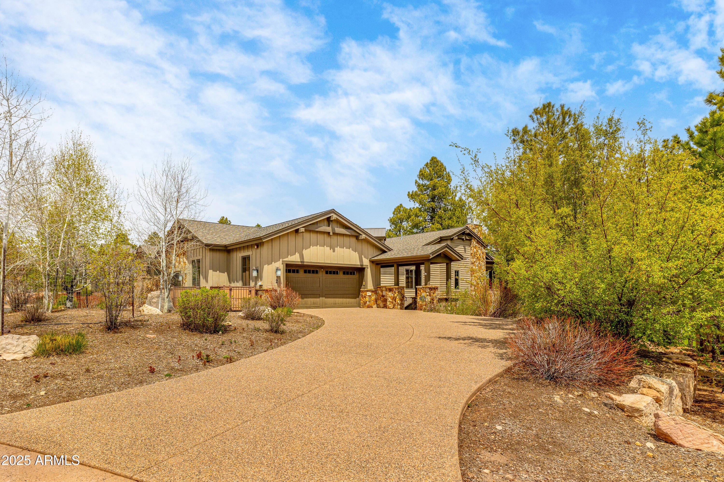 Flagstaff, Arizona, 86005, United States, 3 Bedrooms Bedrooms, ,2 BathroomsBathrooms,Residential,Active,1798236