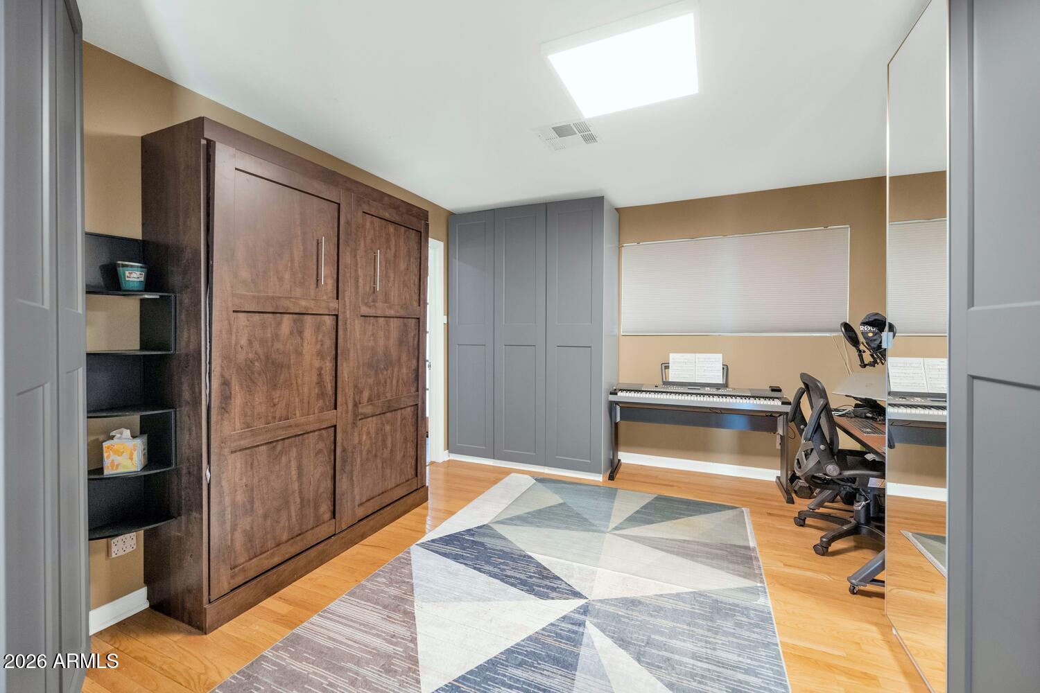 Phoenix, Arizona, 85020, United States, 2 Bedrooms Bedrooms, ,2 BathroomsBathrooms,Residential,Active,2012213