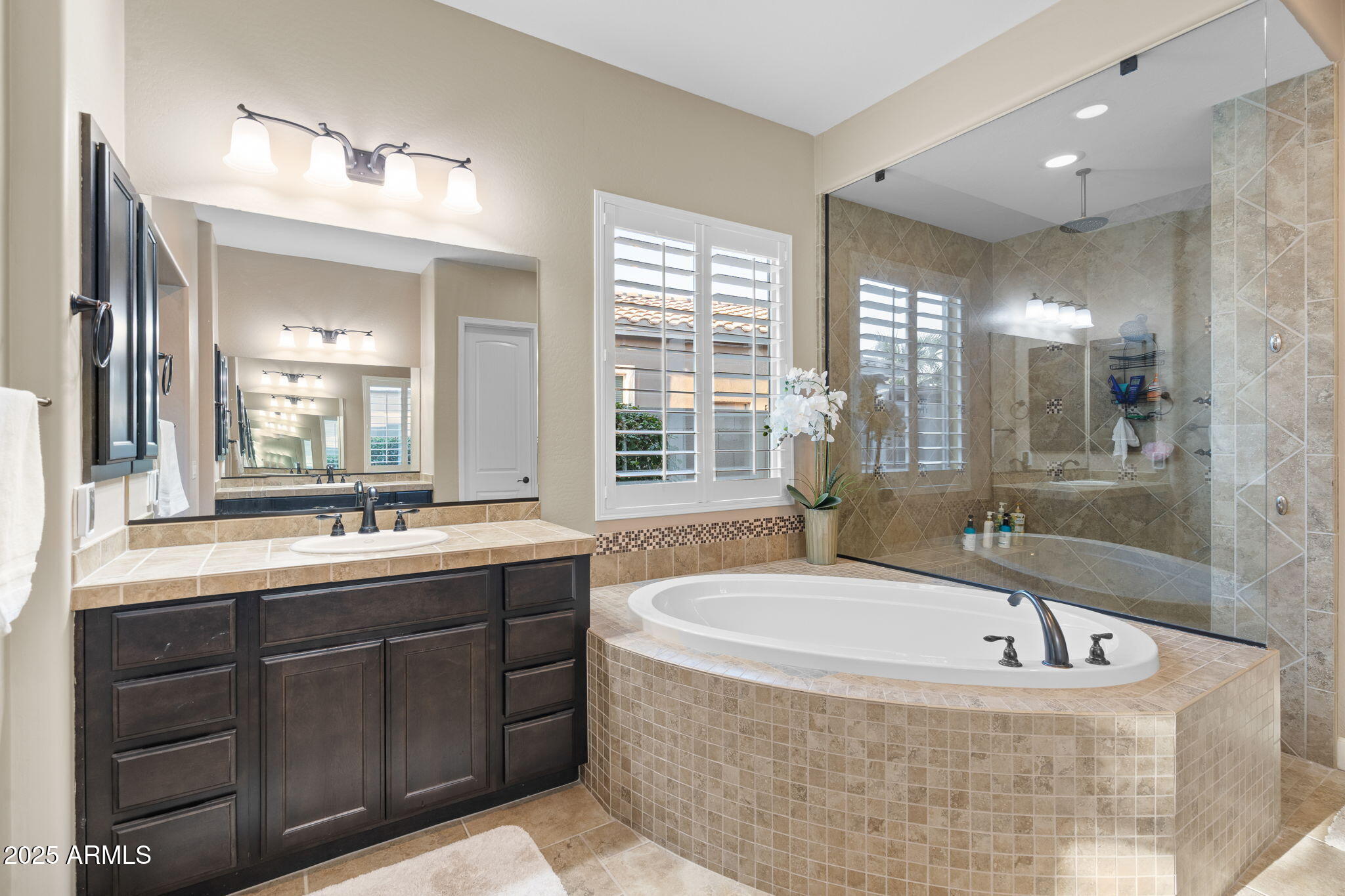 Gilbert, Arizona, 85298, United States, 3 Bedrooms Bedrooms, ,4 BathroomsBathrooms,Residential,Active,2006789