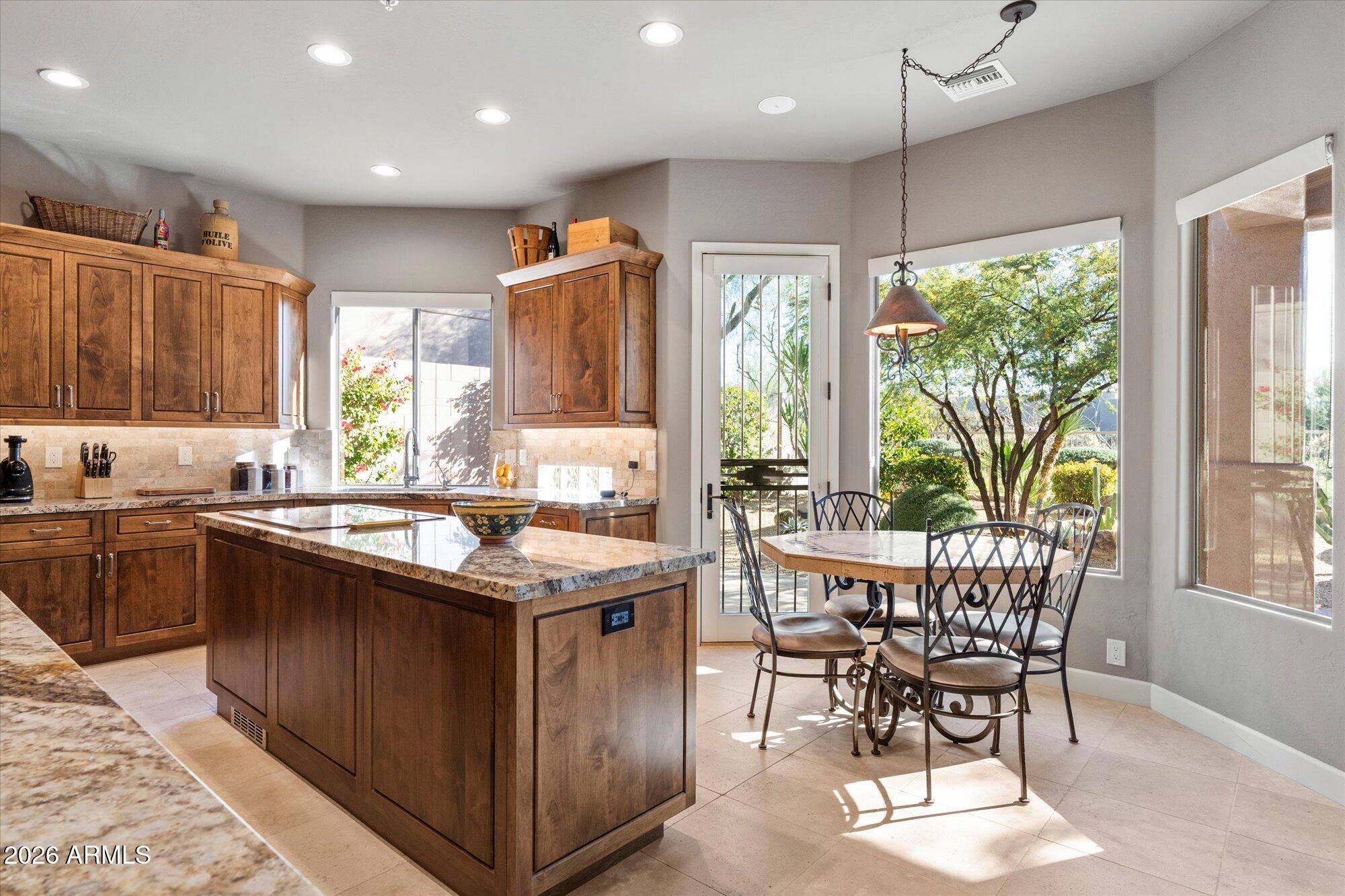 Scottsdale, Arizona, 85266, United States, 2 Bedrooms Bedrooms, ,2 BathroomsBathrooms,Residential,Contingent,2010166