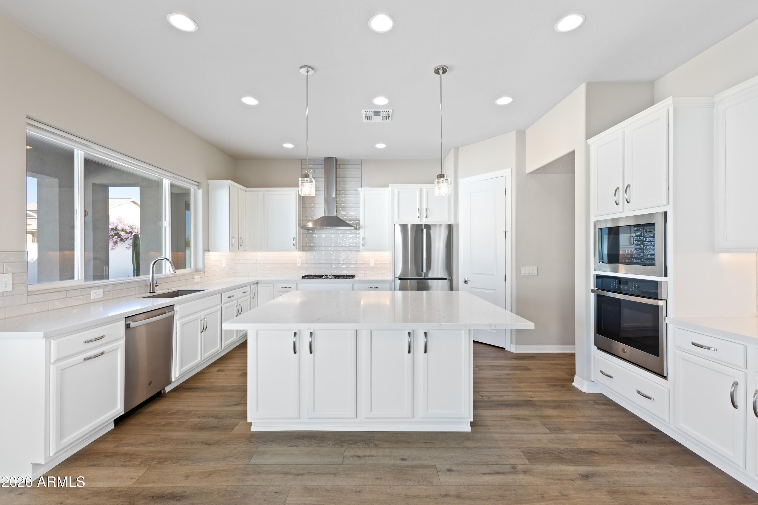 Cave Creek, Arizona, 85331, United States, 4 Bedrooms Bedrooms, ,4 BathroomsBathrooms,Residential,Active,2011415