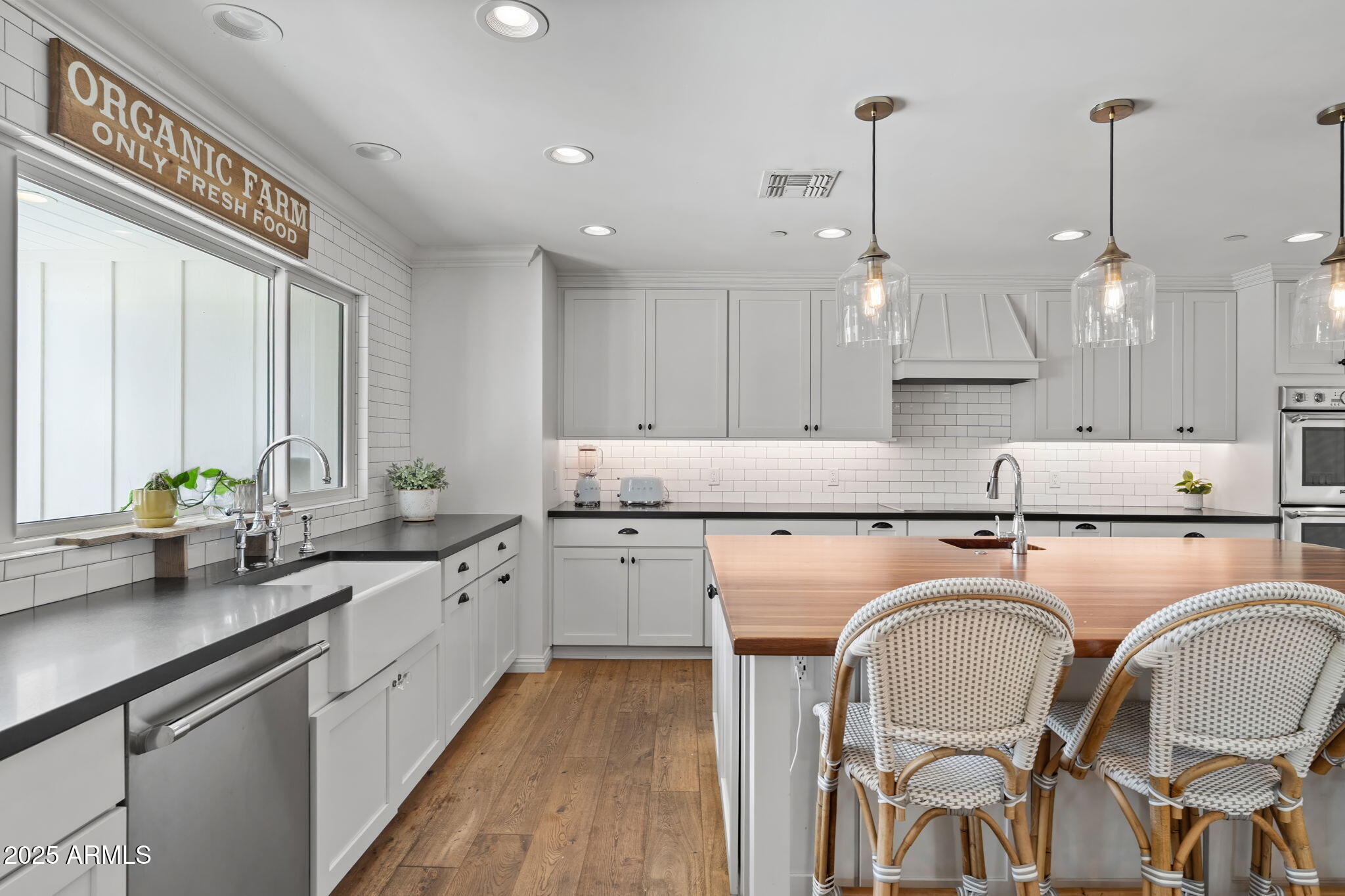 Scottsdale, Arizona, 85258, United States, 5 Bedrooms Bedrooms, ,4 BathroomsBathrooms,Residential,Active,1964508