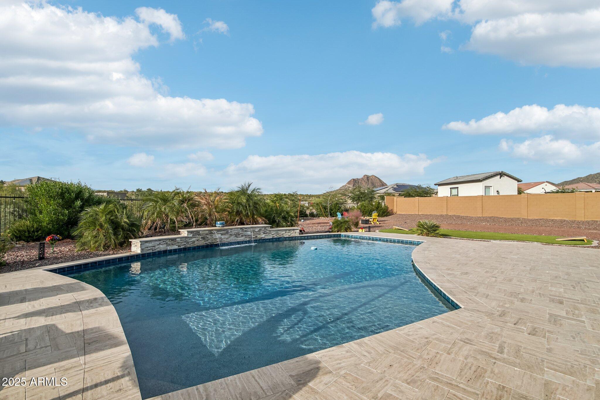 New River, Arizona, 85087, United States, 5 Bedrooms Bedrooms, ,4 BathroomsBathrooms,Residential,Active,1986912