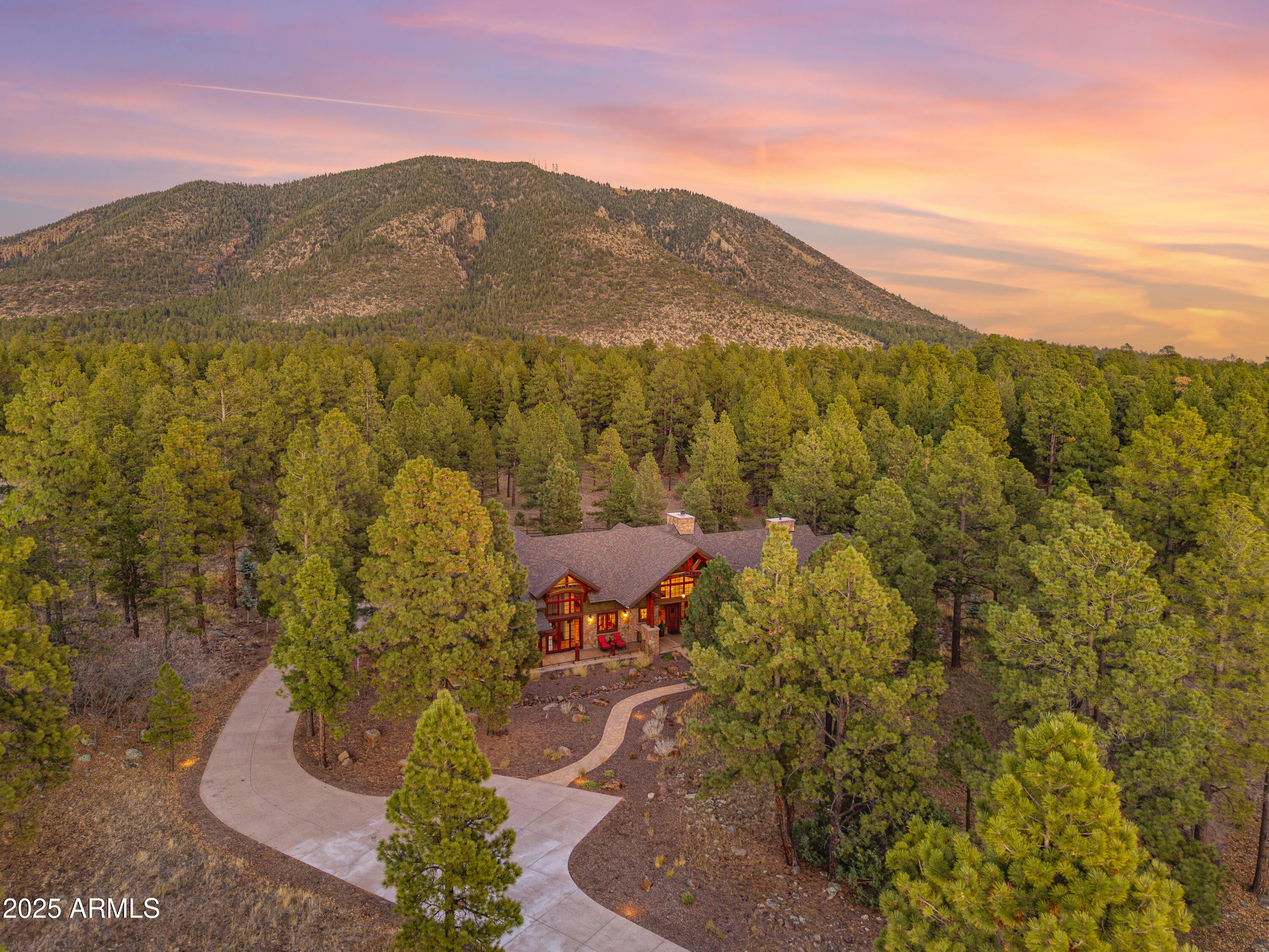 Flagstaff, Arizona, 86001, United States, 4 Bedrooms Bedrooms, ,4 BathroomsBathrooms,Residential,Active,2002671