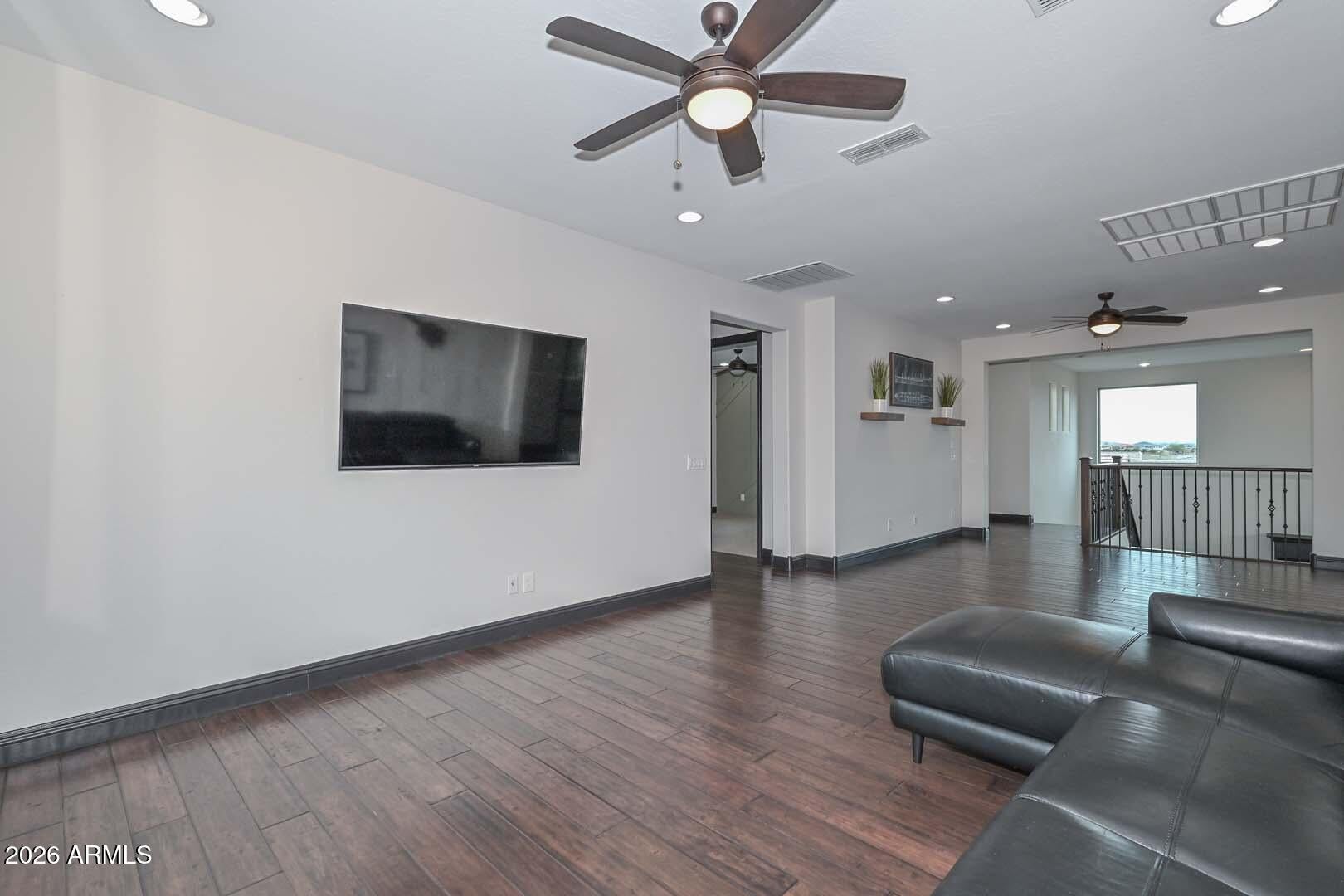 Peoria, Arizona, 85383, United States, 6 Bedrooms Bedrooms, ,5 BathroomsBathrooms,Residential,Active,2017881