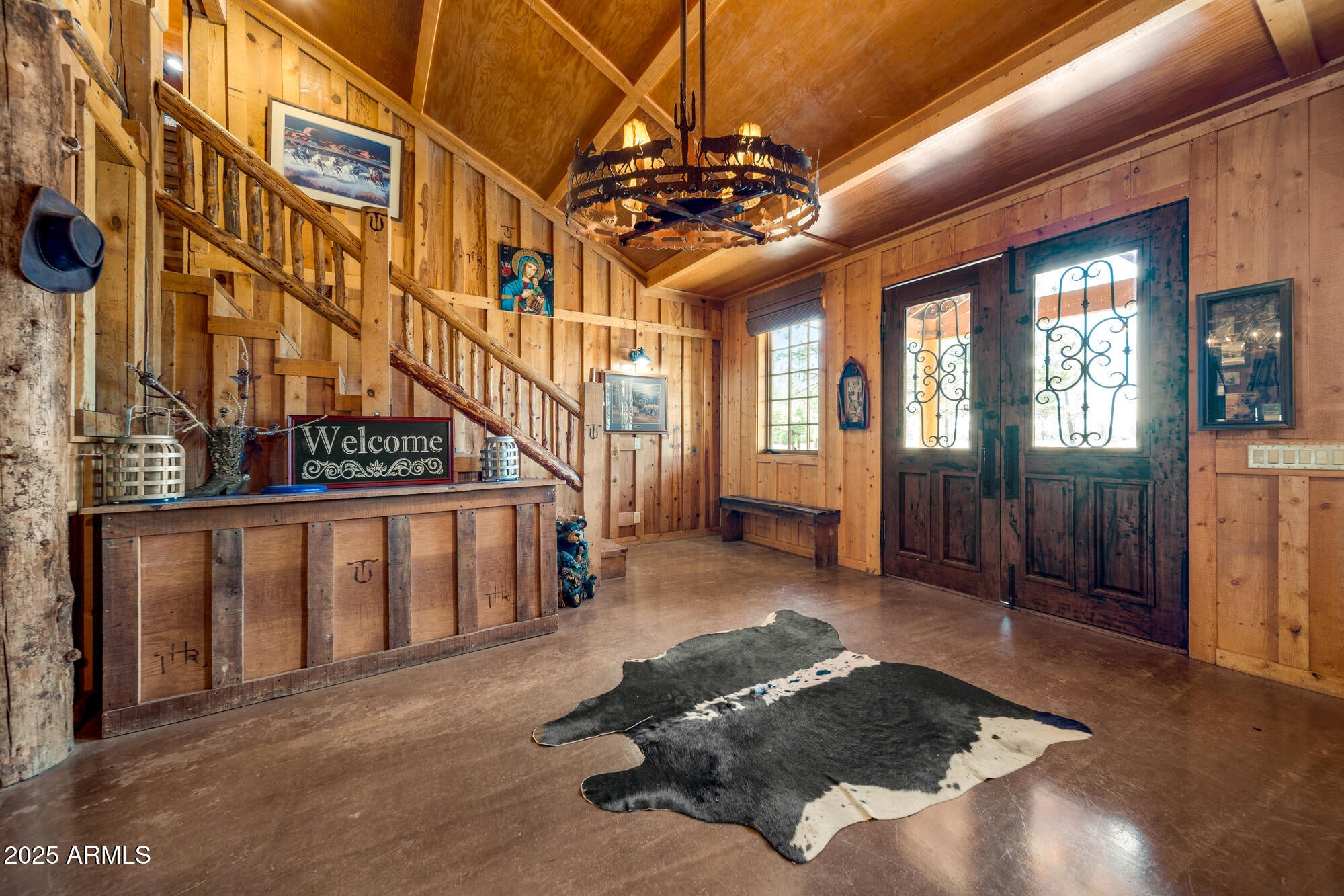 Lakeside, Arizona, 85929, United States, 8 Bedrooms Bedrooms, ,8 BathroomsBathrooms,Residential,Contingent,1996268