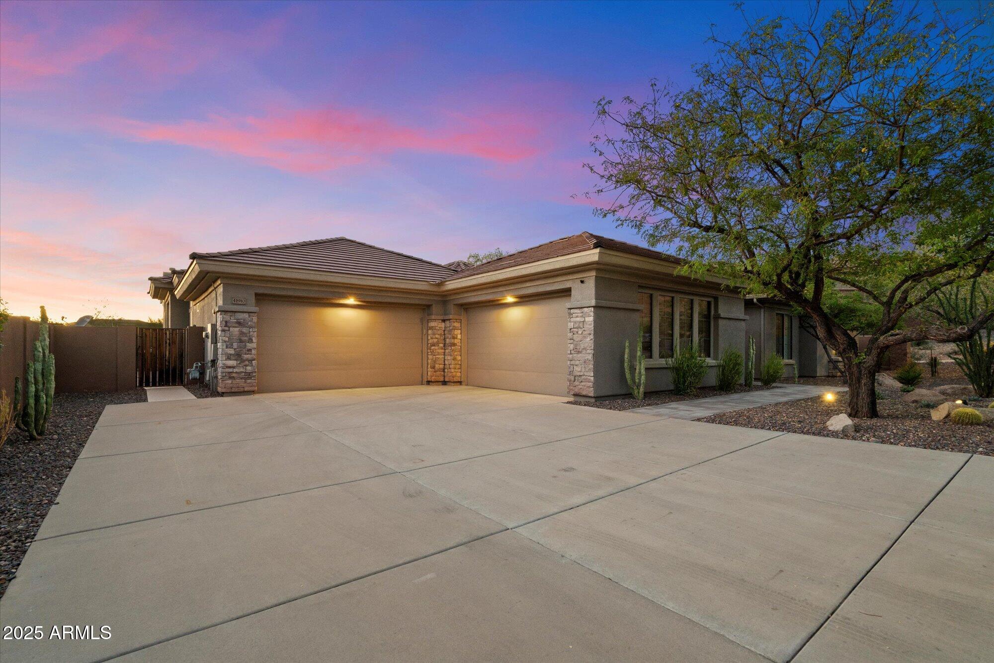 Anthem, Arizona, 85086, United States, 5 Bedrooms Bedrooms, ,5 BathroomsBathrooms,Residential,Active,1973300