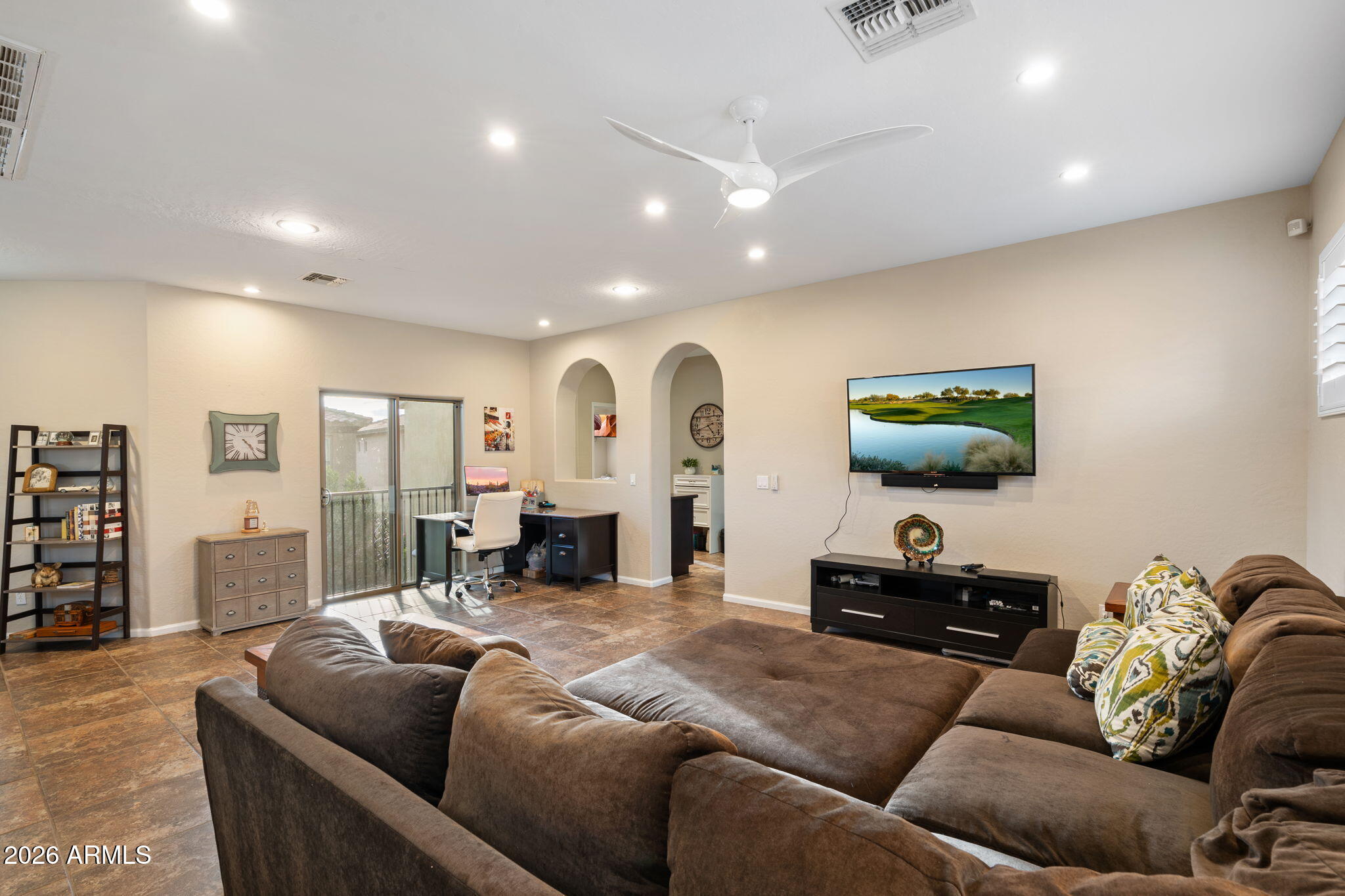 Phoenix, Arizona, 85050, United States, 4 Bedrooms Bedrooms, ,5 BathroomsBathrooms,Residential,Active,2013408