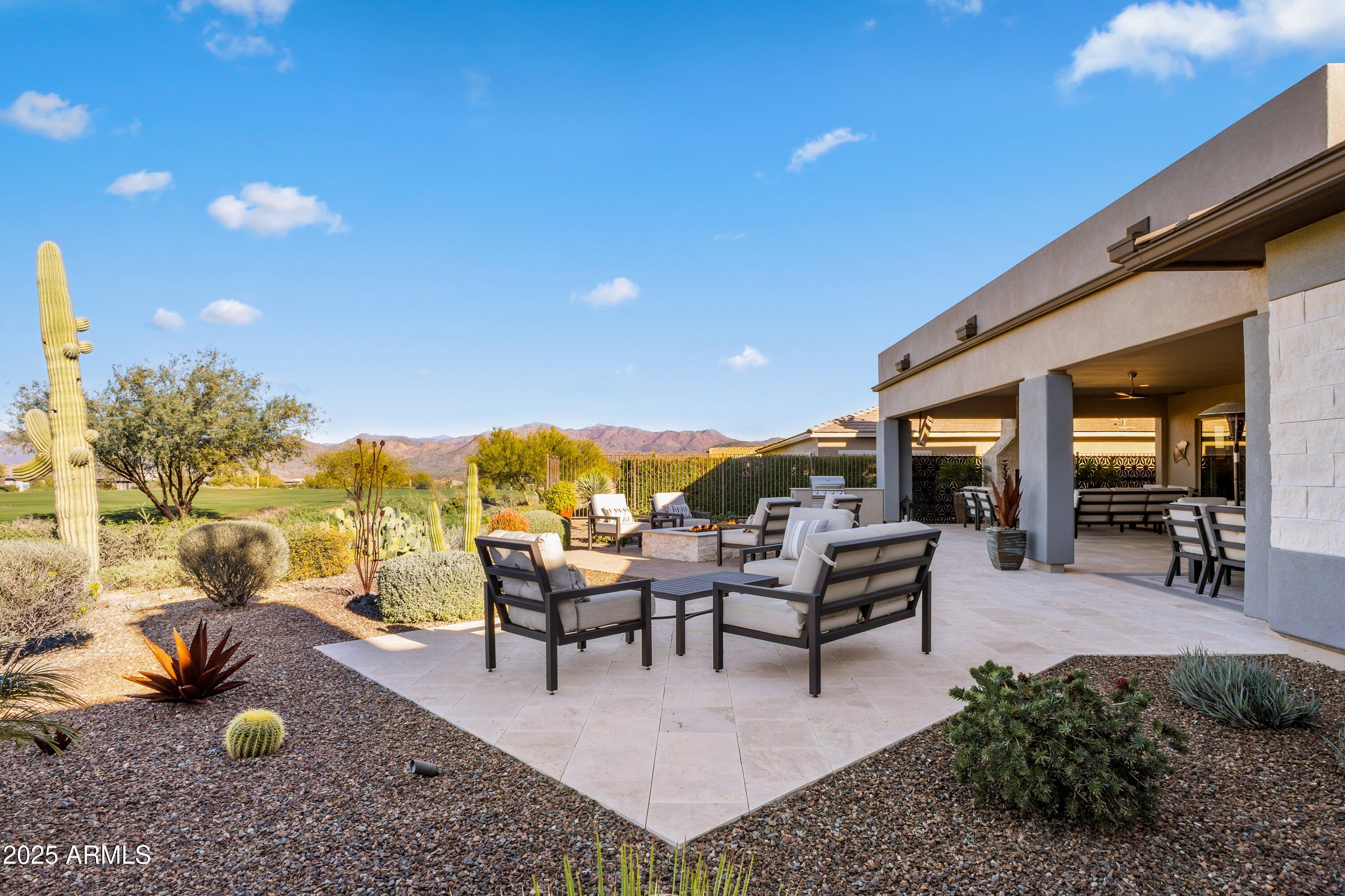 Rio Verde, Arizona, 85263, United States, 3 Bedrooms Bedrooms, ,4 BathroomsBathrooms,Residential,Contingent,2008339