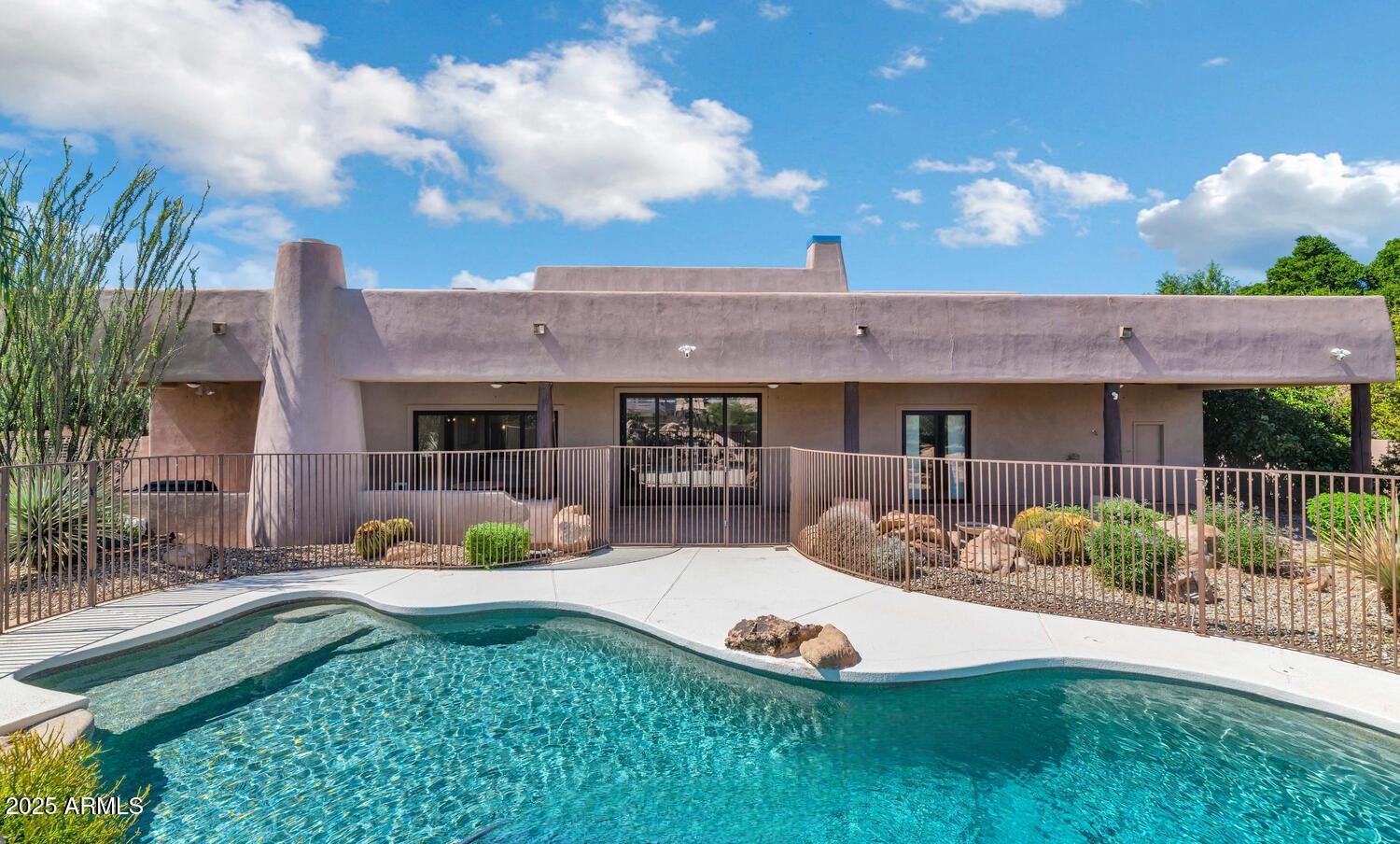 Glendale, Arizona, 85310, United States, 4 Bedrooms Bedrooms, ,4 BathroomsBathrooms,Residential,Active,1953274