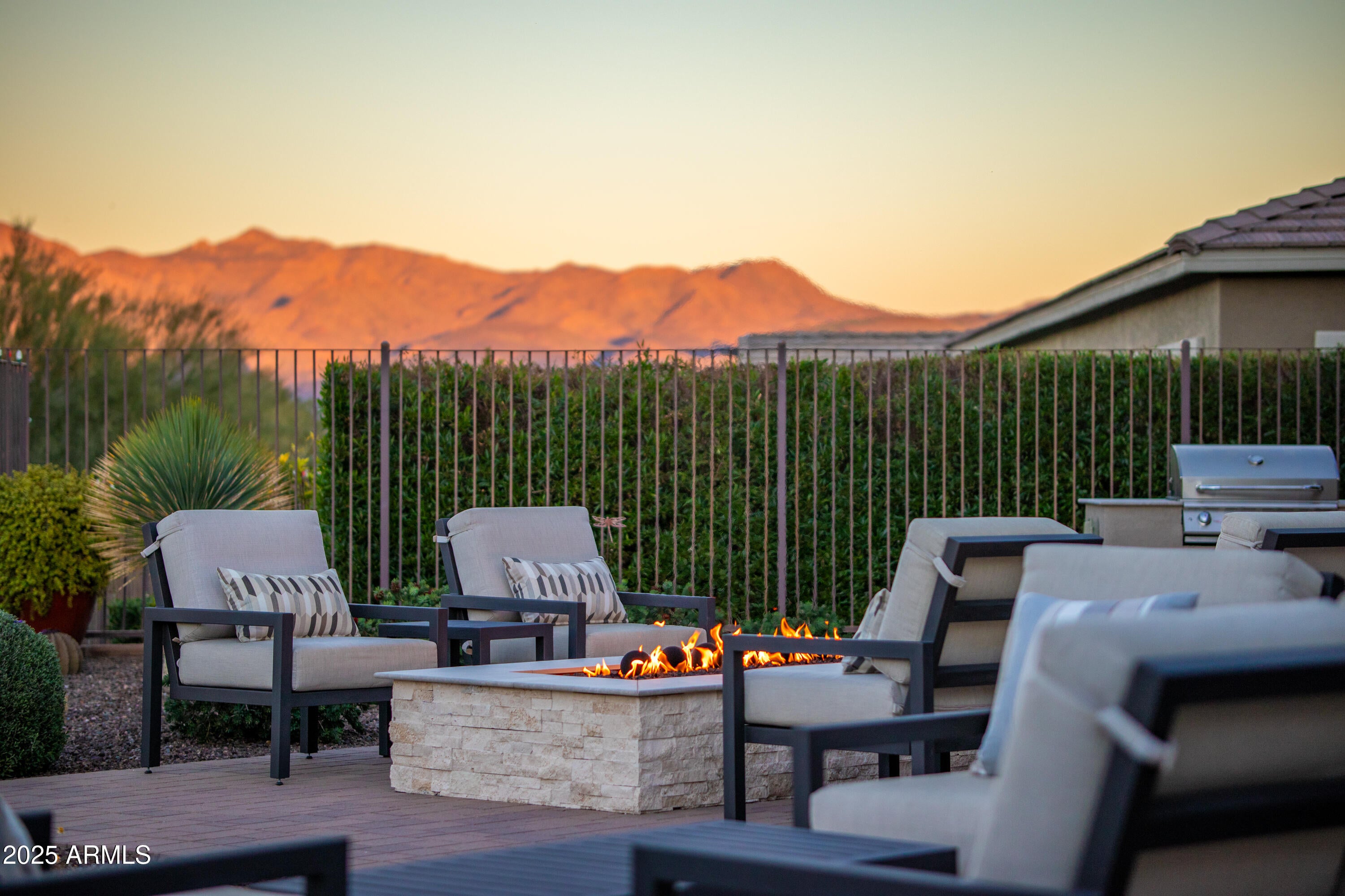 Rio Verde, Arizona, 85263, United States, 3 Bedrooms Bedrooms, ,4 BathroomsBathrooms,Residential,Contingent,2008339