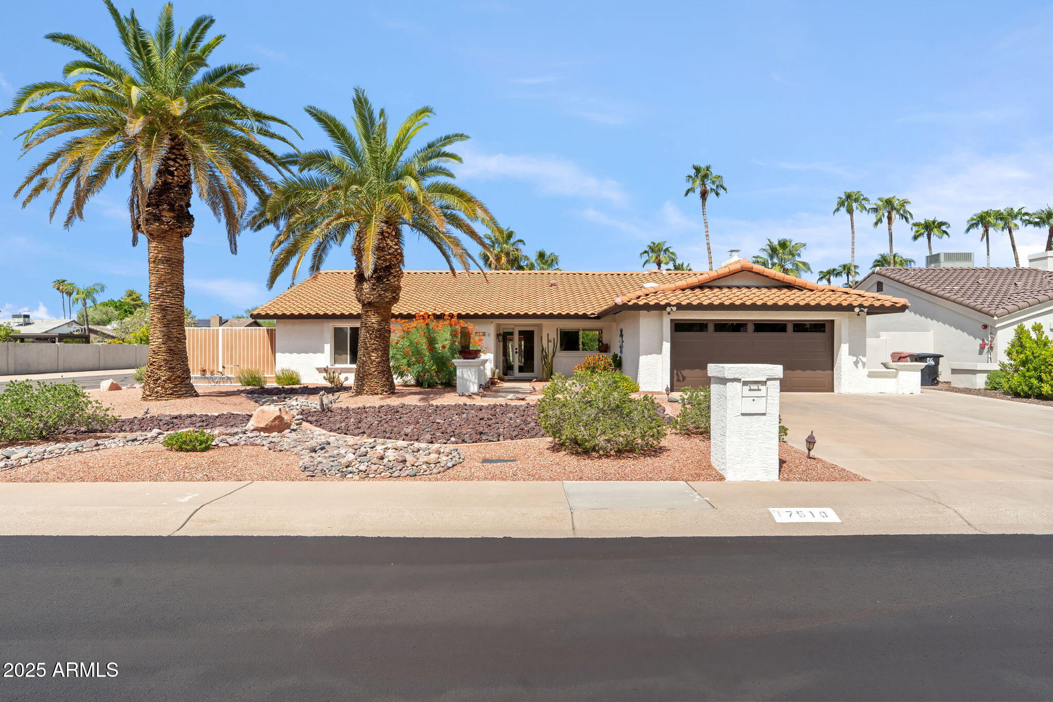 Scottsdale, Arizona, 85260, United States, 3 Bedrooms Bedrooms, ,4 BathroomsBathrooms,Residential,Active,1996578