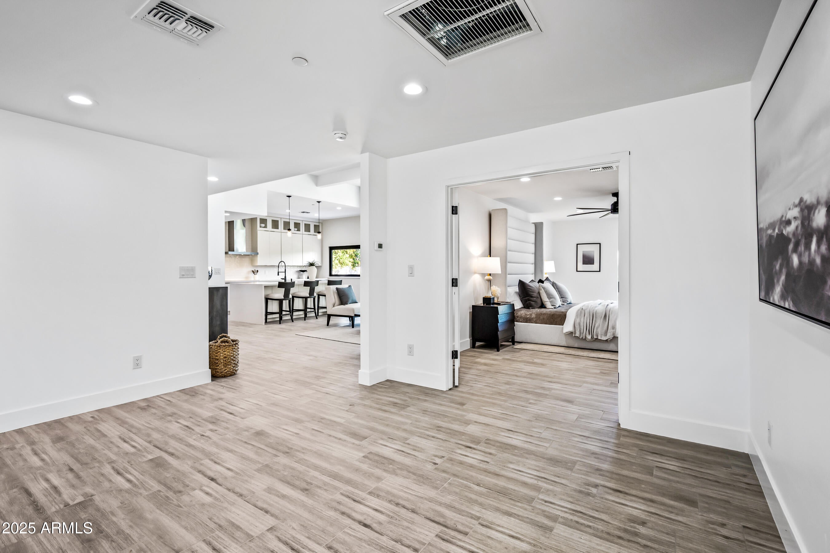 Scottsdale, Arizona, 85258, United States, 4 Bedrooms Bedrooms, ,4 BathroomsBathrooms,Residential,Active,1994950