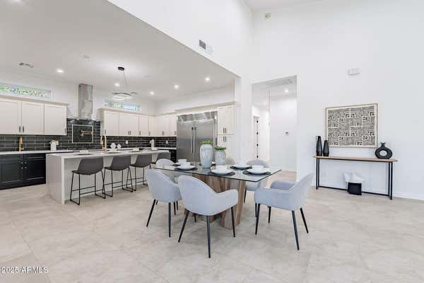 707 E OCOTILLO RD, PHOENIX, AZ 85014, photo 3 of 59