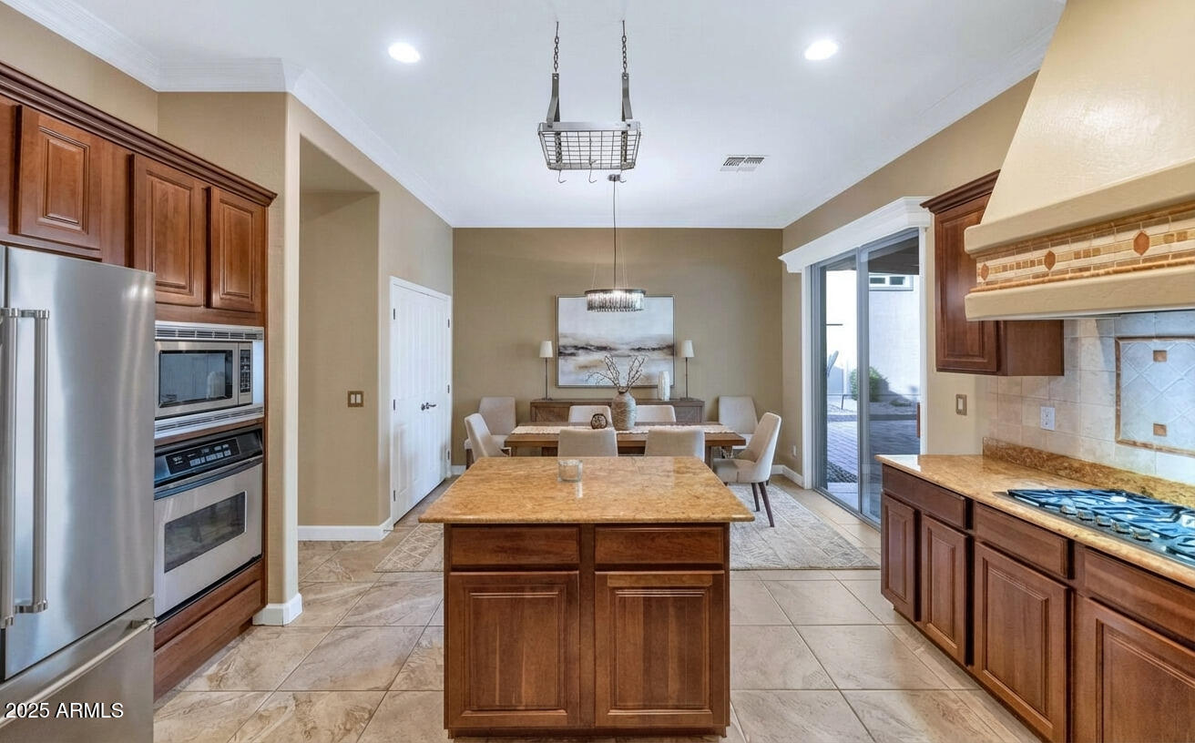 Surprise, Arizona, 85379, United States, 4 Bedrooms Bedrooms, ,5 BathroomsBathrooms,Residential,Active,2007331