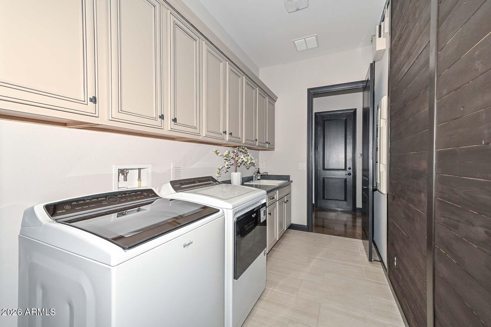 Peoria, Arizona, 85383, United States, 6 Bedrooms Bedrooms, ,5 BathroomsBathrooms,Residential,Active,2017881